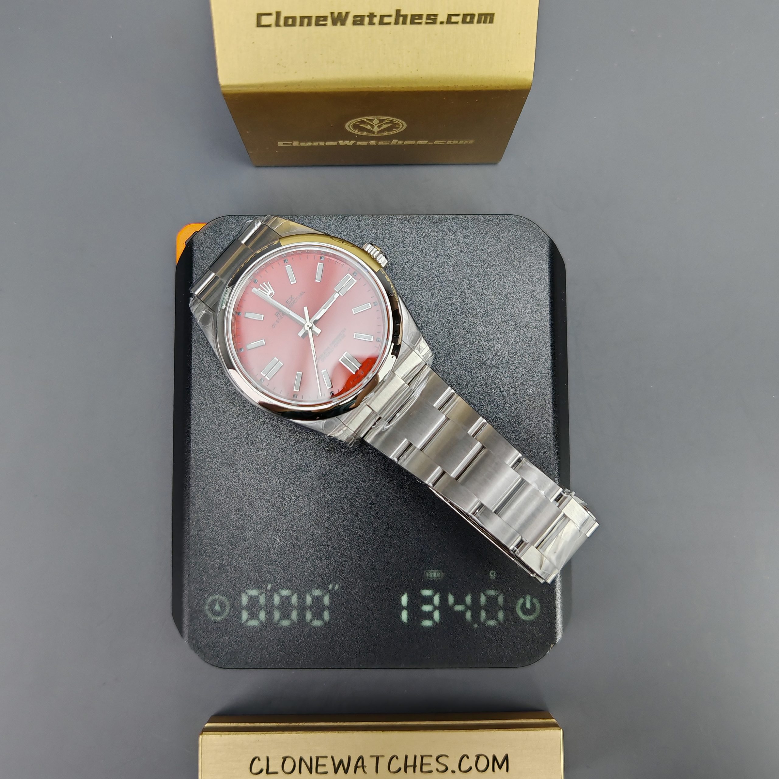 Rolex Super Clone Watches 1:1 Oyster Perpetual Red Dial 41mm M124300 3230 Movement