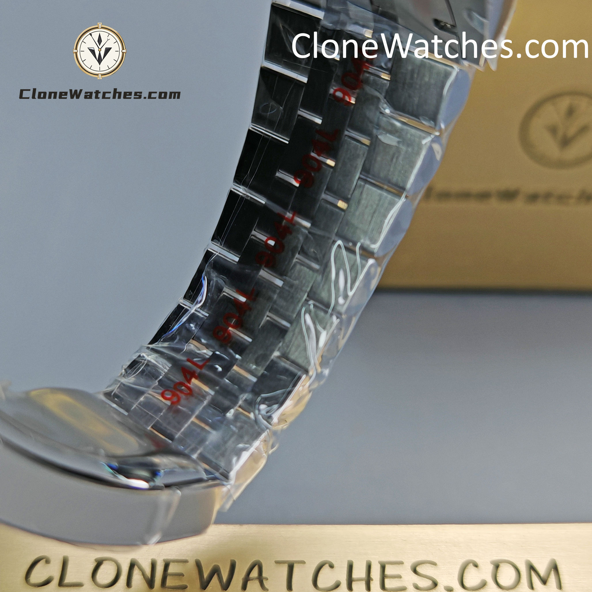Rolex Super Clone Watches 1:1 Sky Dweller White Dial Jubilee M336934 9002 Movement
