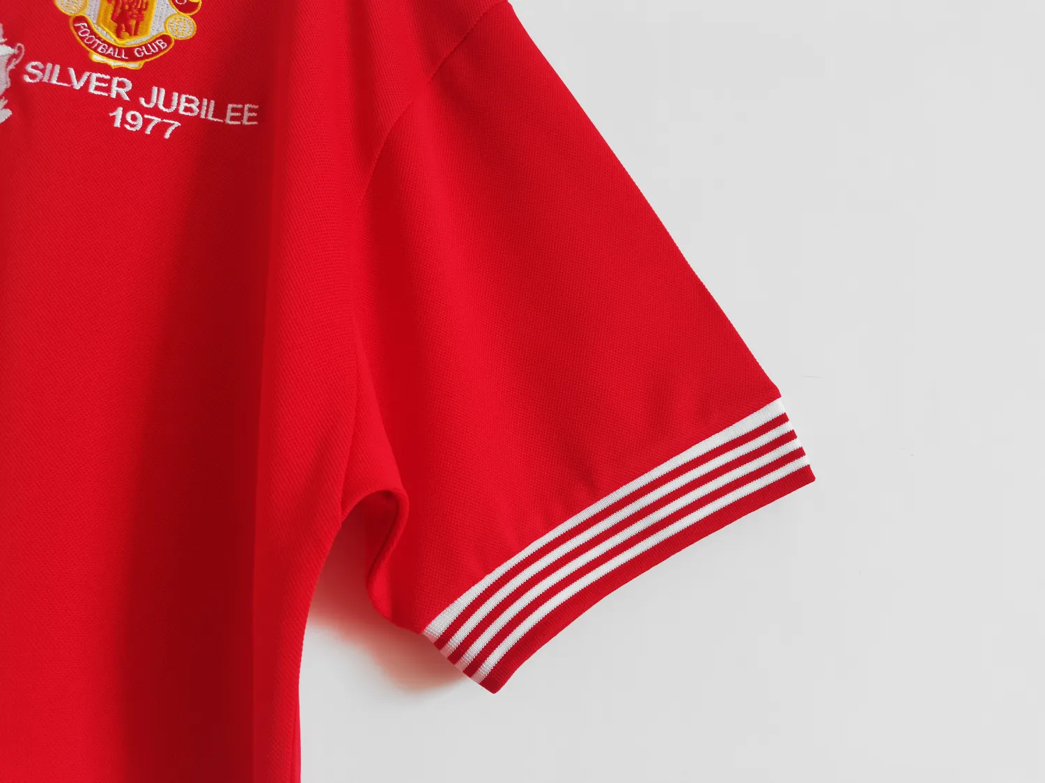 1977 Manchester United home retro jersey