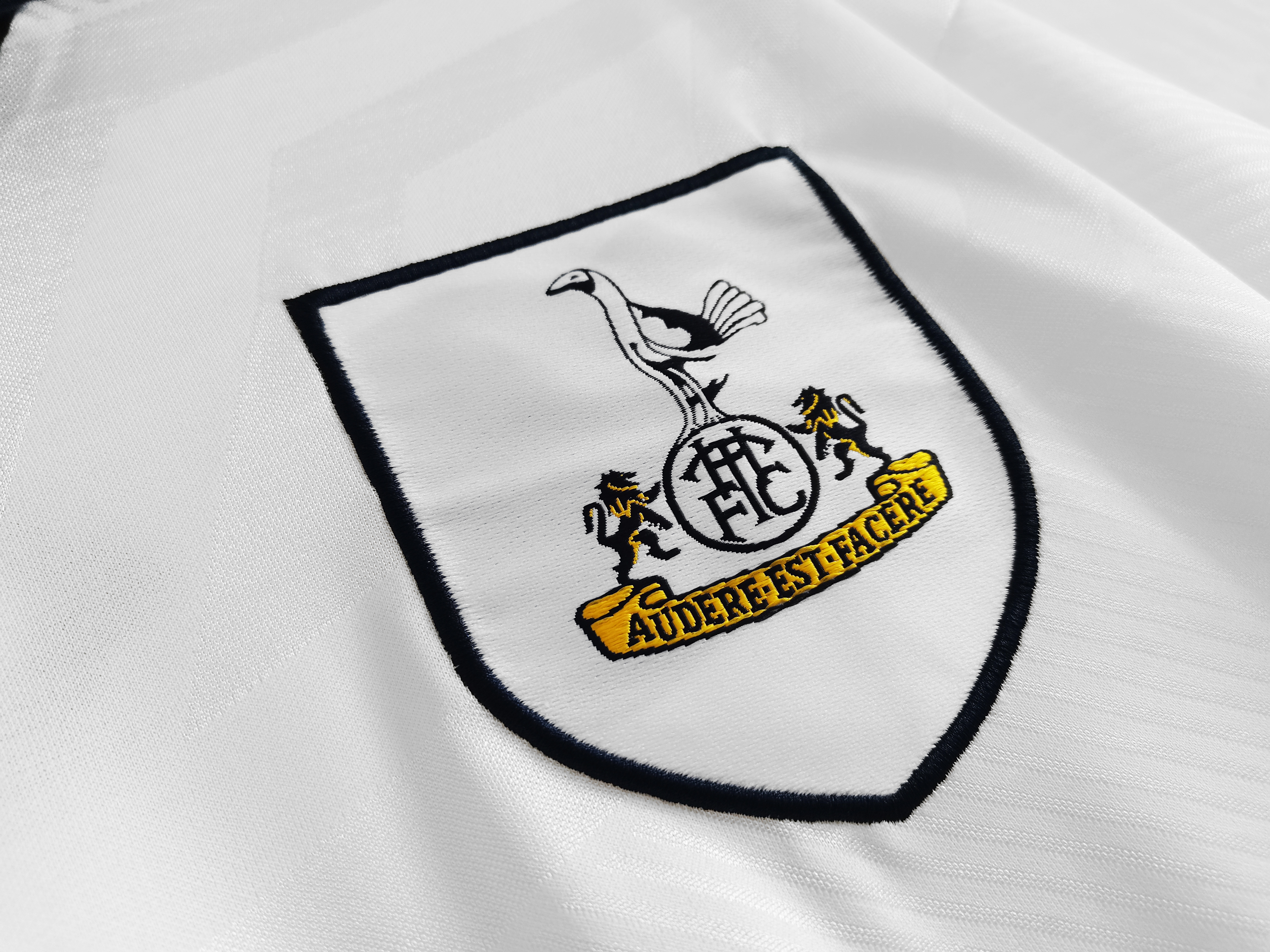 1994/95 Tottenham Hotspur Home Retro Jersey - Fans Edition