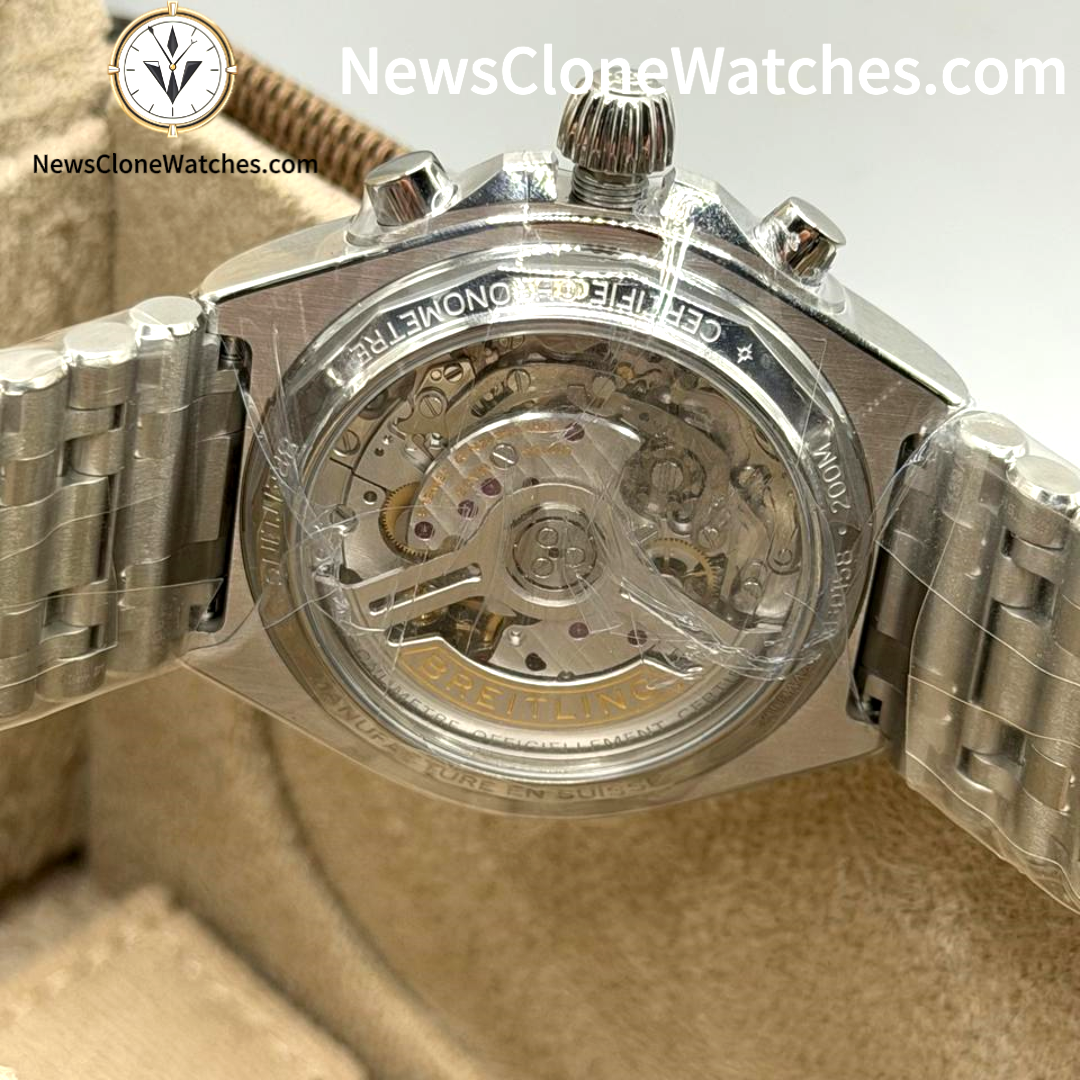 Breitling Chronomat AB0158101A1A1