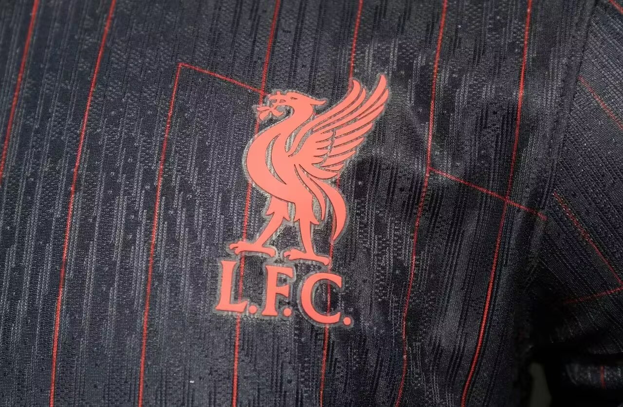 2024/25 Liverpool Black Special Edition - Player Edition