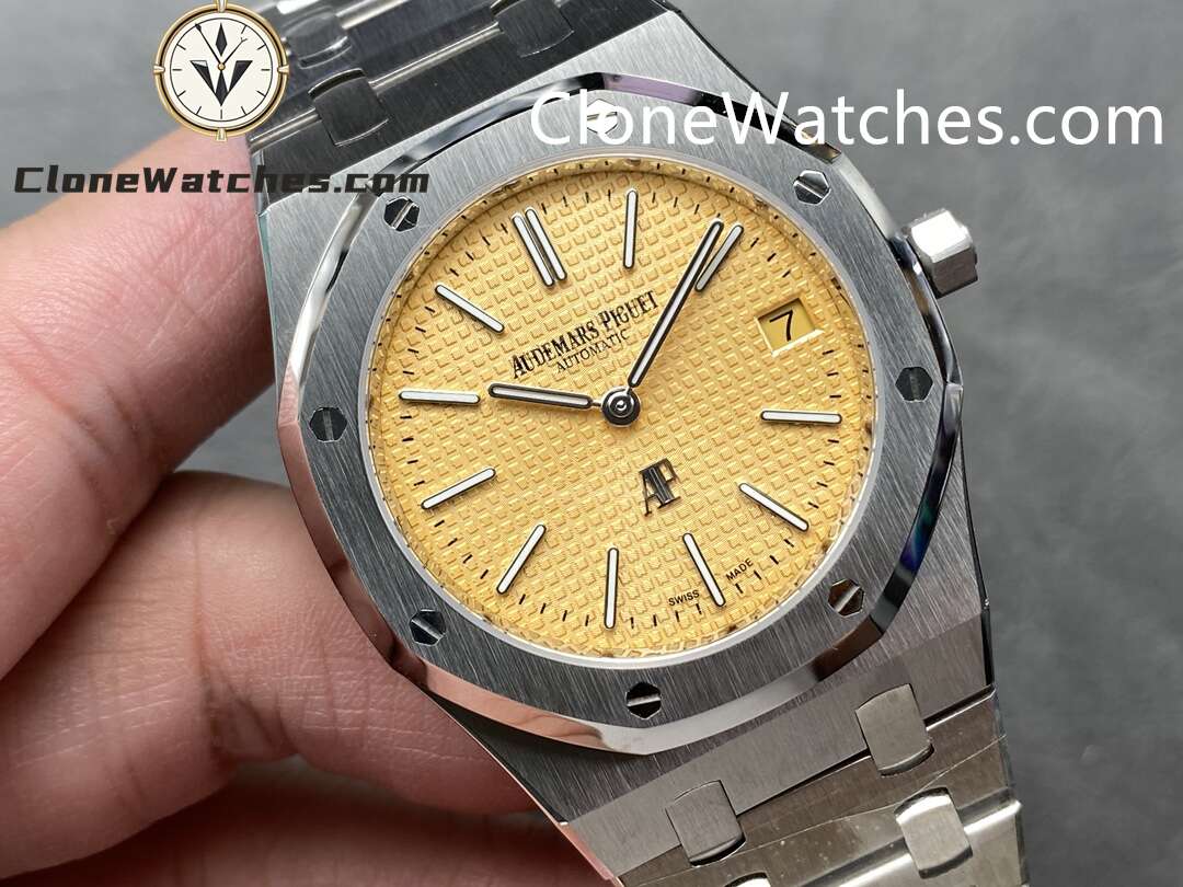 Audemars Piguet Super Clone Watches 1:1 Royal Oak “Jumbo” Extra Thin 15202BC 39mm