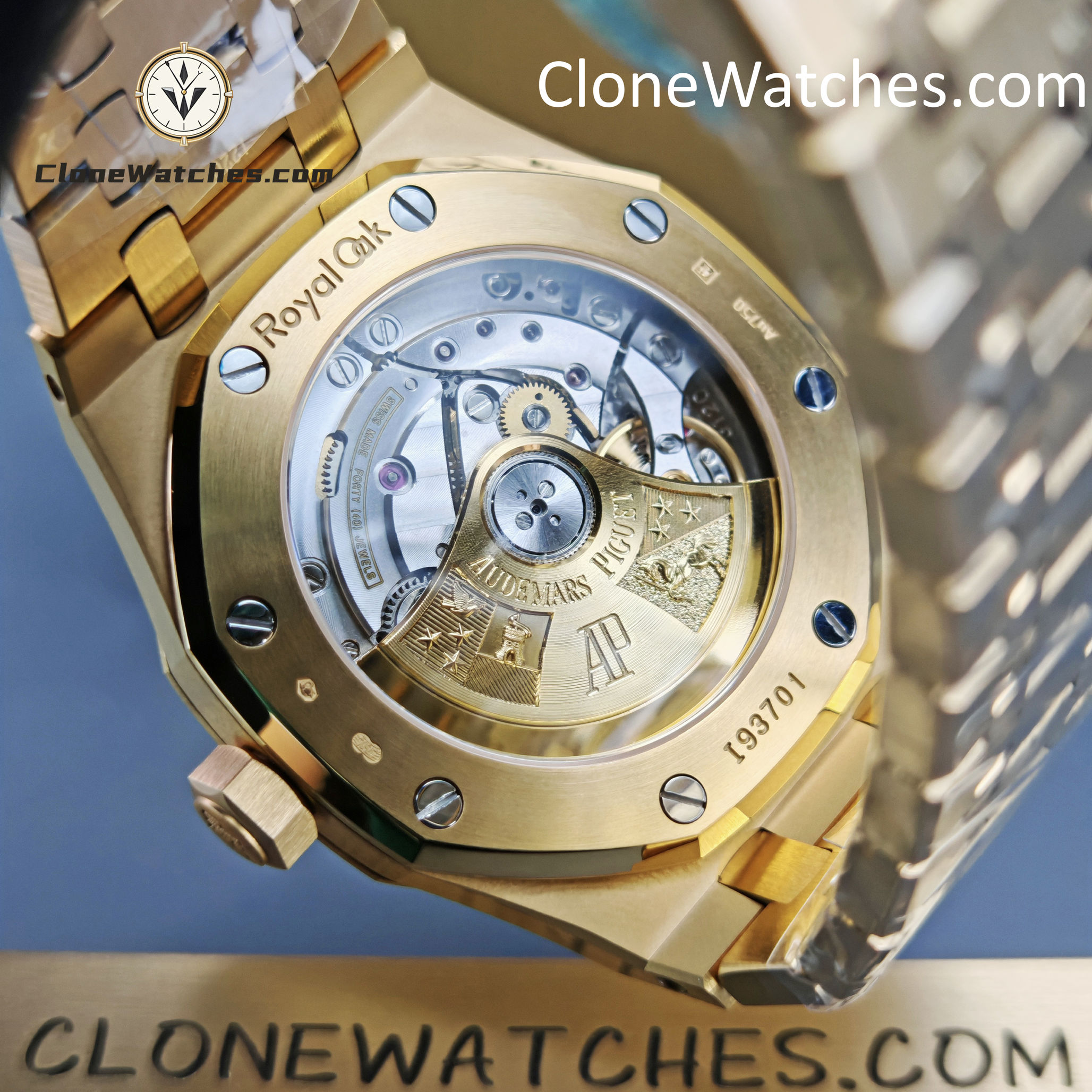 Audemars Piguet Super Clone Watches 1:1 Royal Oak 18K Gold 15450BA Blue Dial 37MM