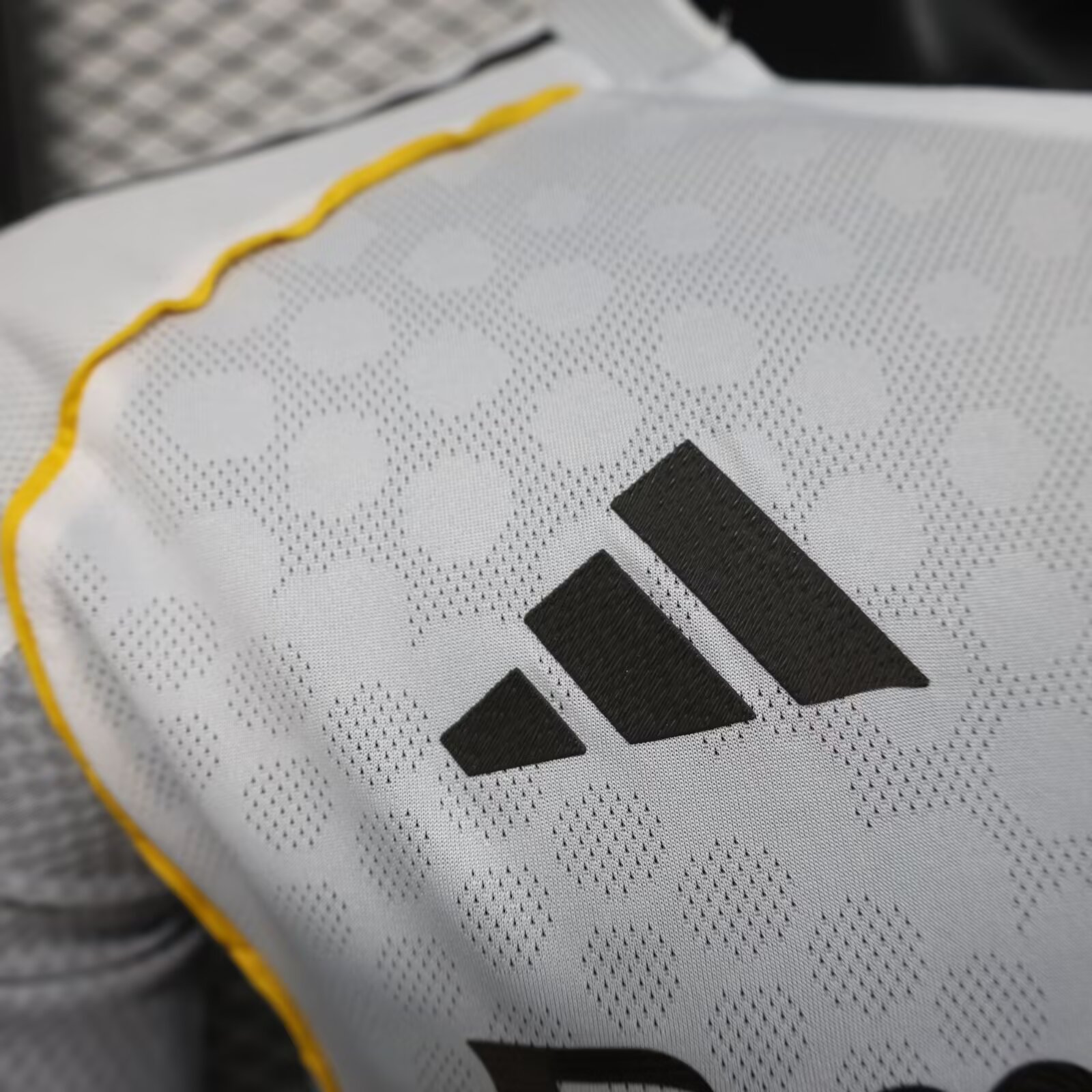 2025-26 New Season Real Madrid Home Long Sleeve Jersey - Player Edition