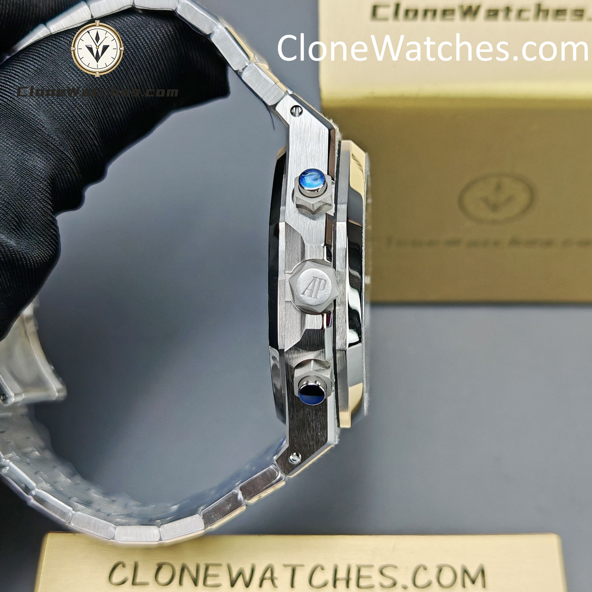 Audemars Piguet Super Clone Watches 1:1 Royal Oak Black & Silver Dial 26239BC Selfwinding Chronograph