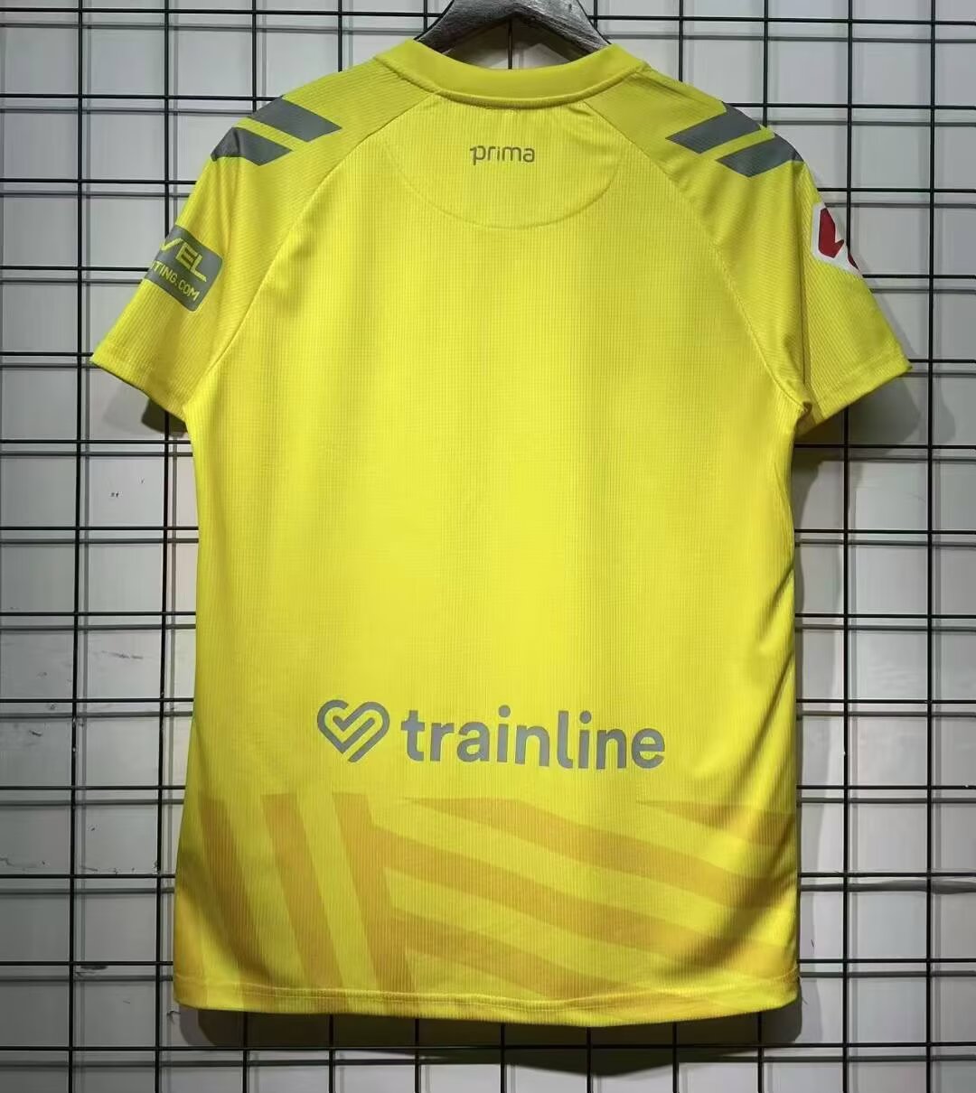 2025-26 Betis Goalkeeper Yellow Jersey - Fan Edition