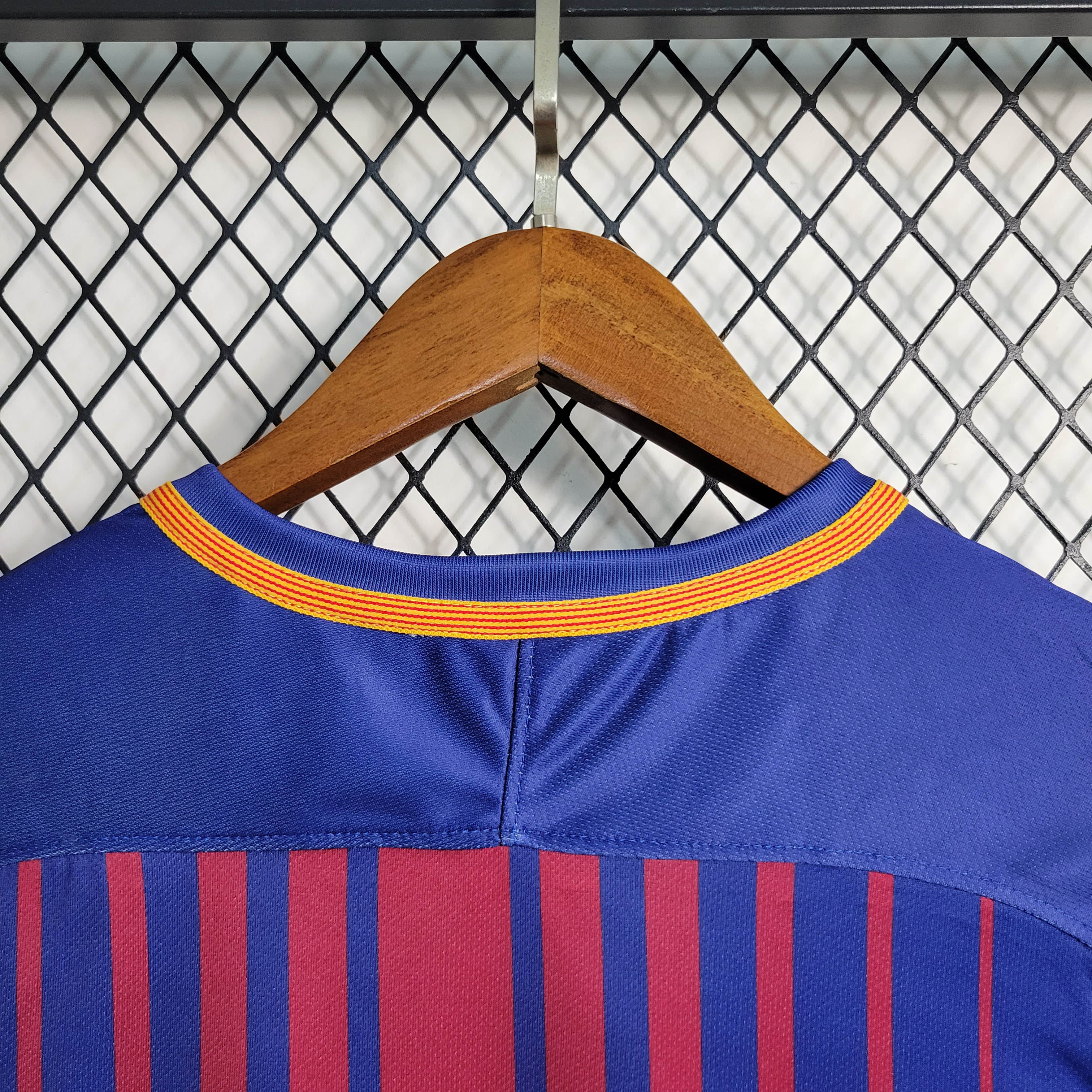 2017/2018 Retro Barcelona Home Football Shirt 1:1 Thai Quality - Fans Edition