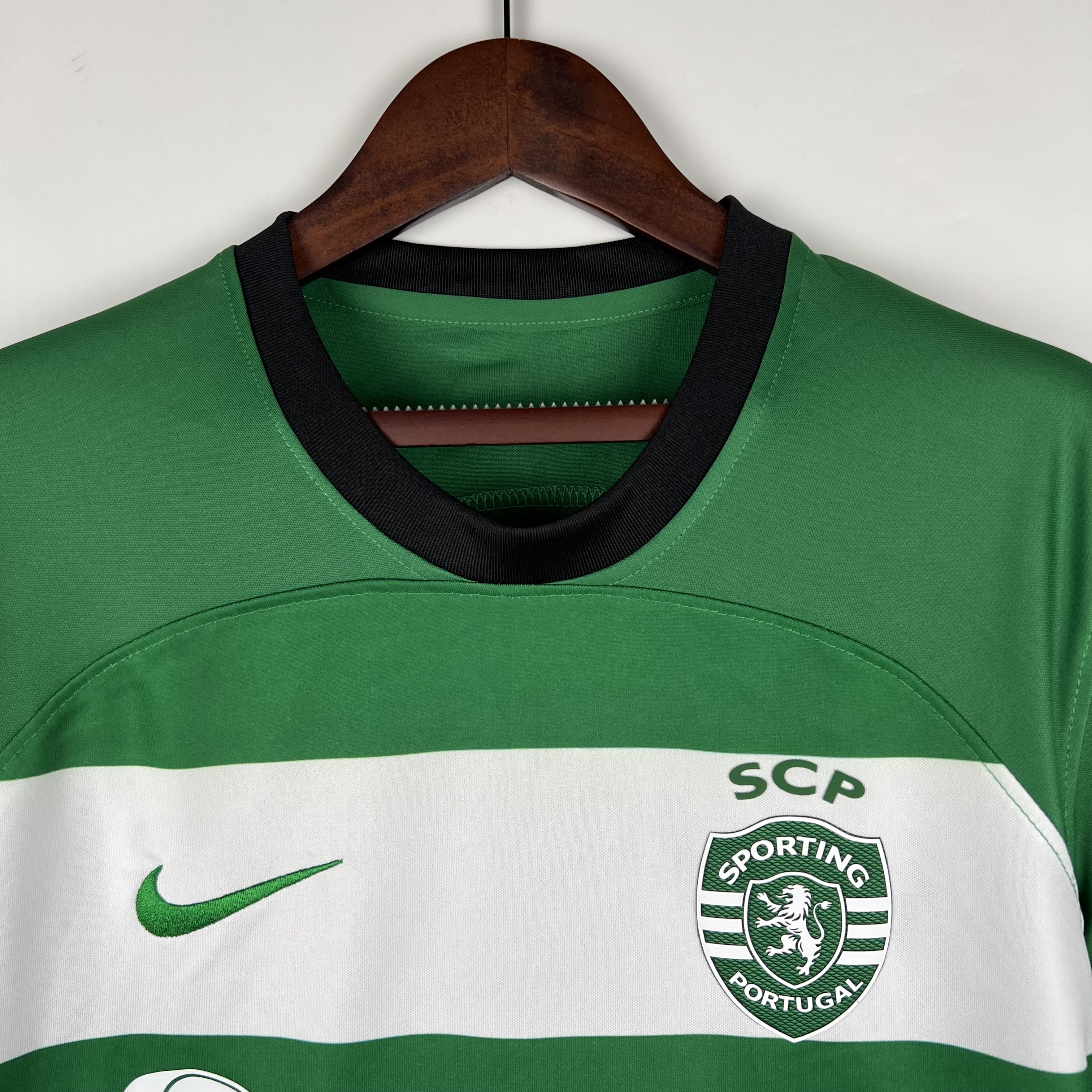 2023/24 Sporting Lisbon Home Football Shirt - Fans Edition