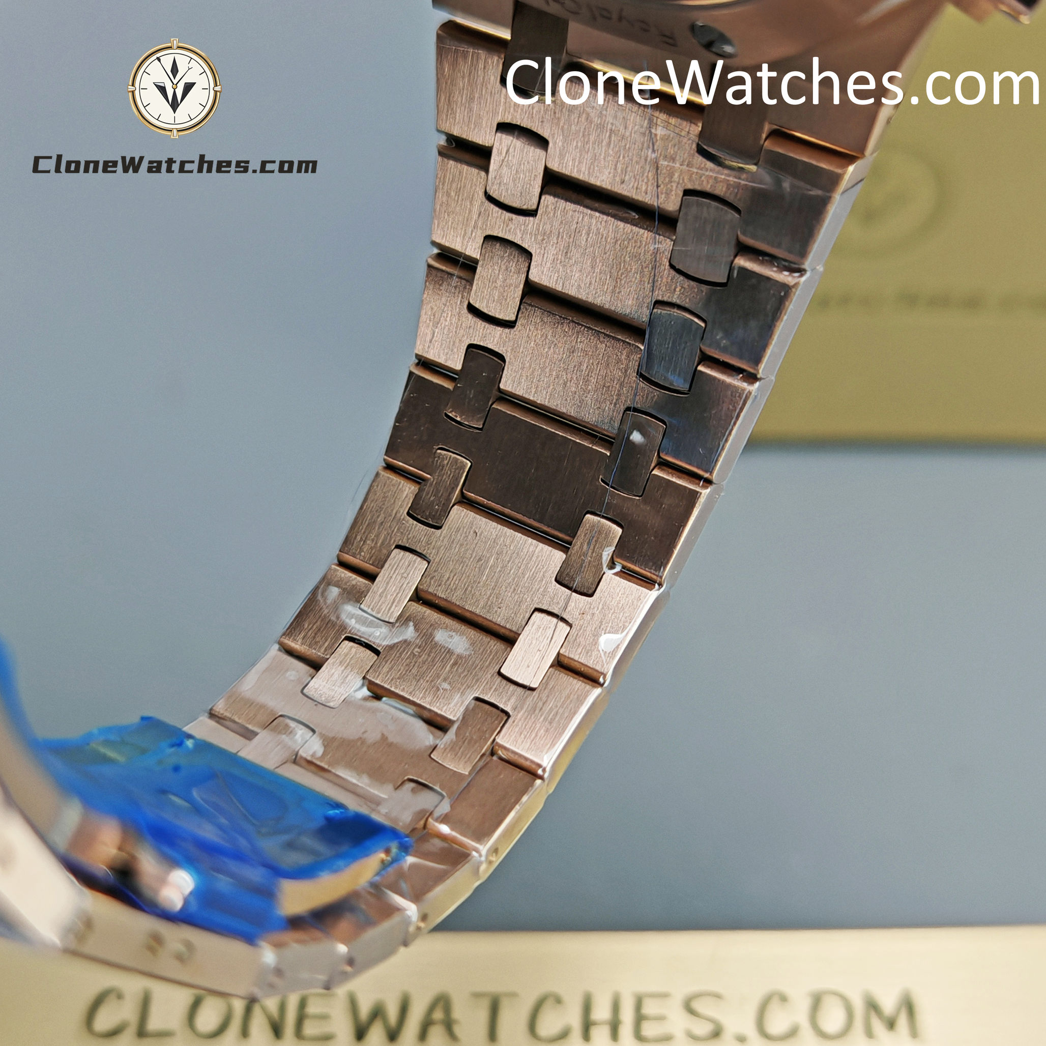 Audemars Piguet Super Clone Watches 1:1 Rose Gold Blue Dial 26240