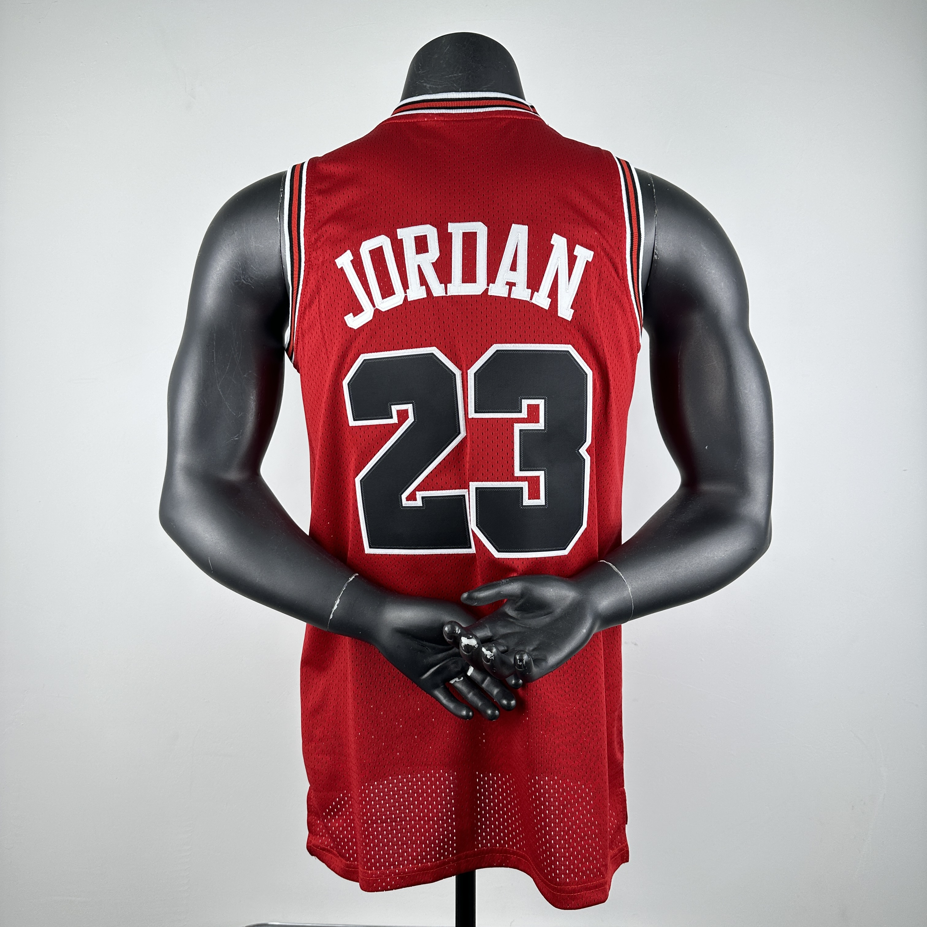 Embroidered MN retro jersey Bulls 84/85 season rookie red No. 23 Jordan