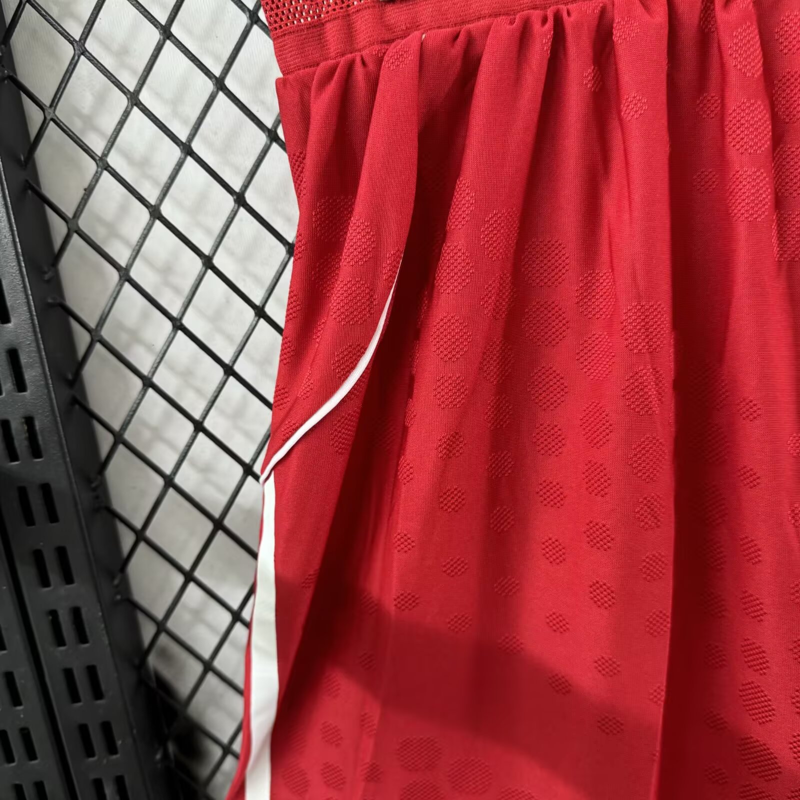 25-26 Liverpool Home Shorts - Player Edition