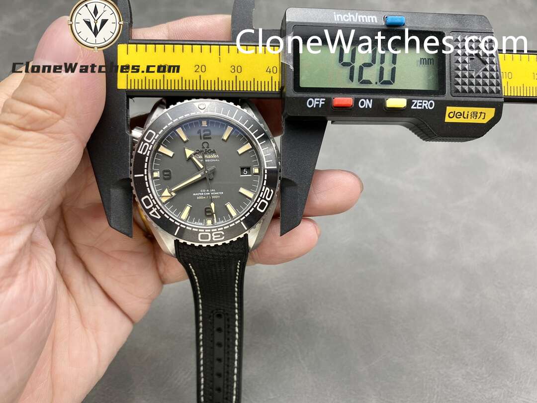 OMEGA Super Clone Watches 1:1 Seamaster Planet Ocean 600m 215.32.44.21.01.002 43.5MM