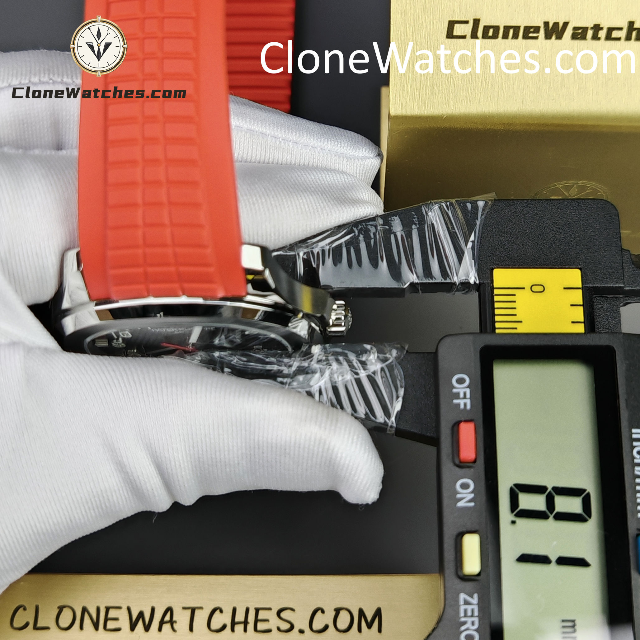 Patek Philippe Super Clone Watches 1:1 Aquanaut 5167 Black Dial 40mm Red Strap Special Edition