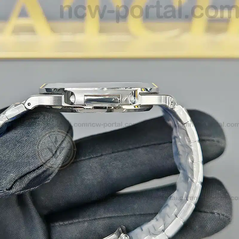 Patek Philippe Super Clone Watches 1:1 DDF 5811 Nautilus New Clasp