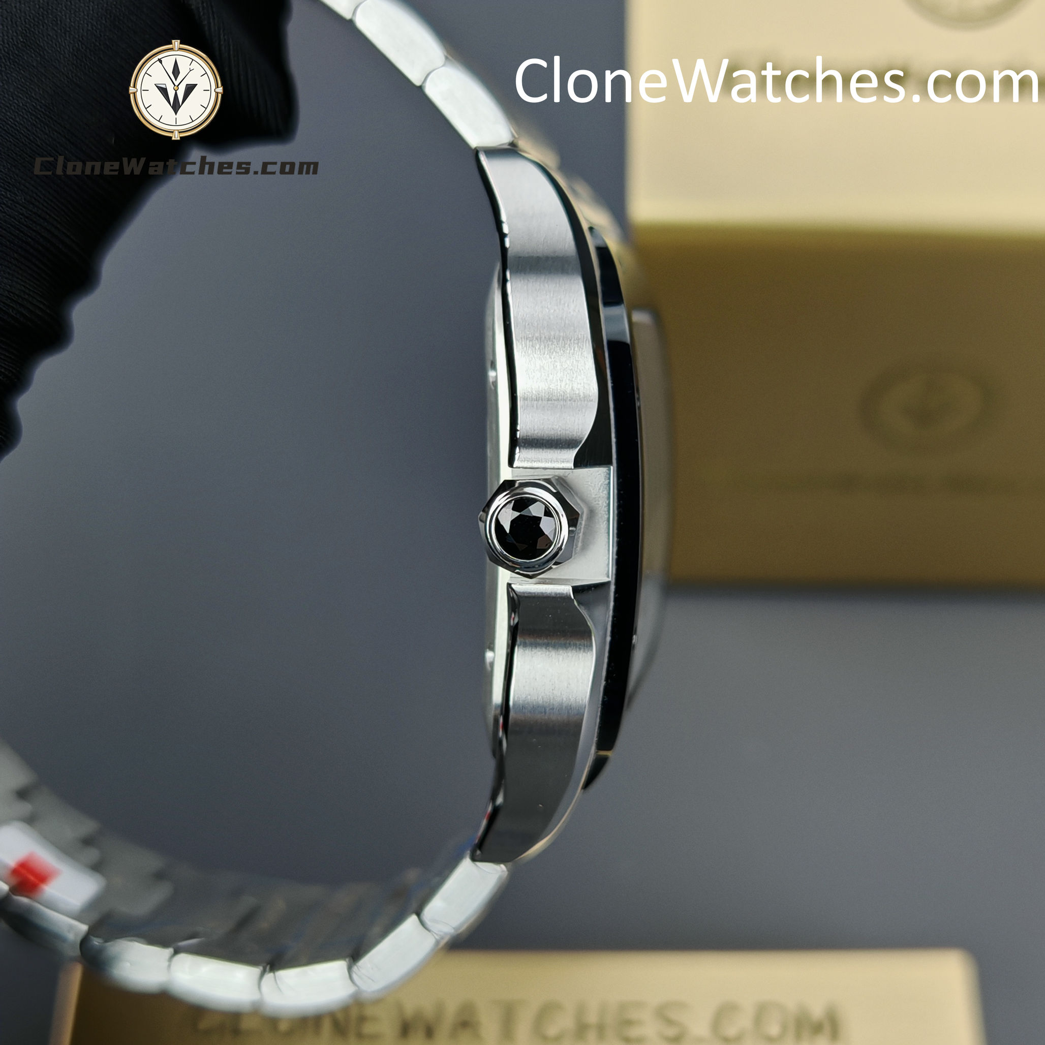 Cartier Super Clone Watches 1:1 Santos Series Gray Dial 39.8MM WSSA0037 Steel Strap