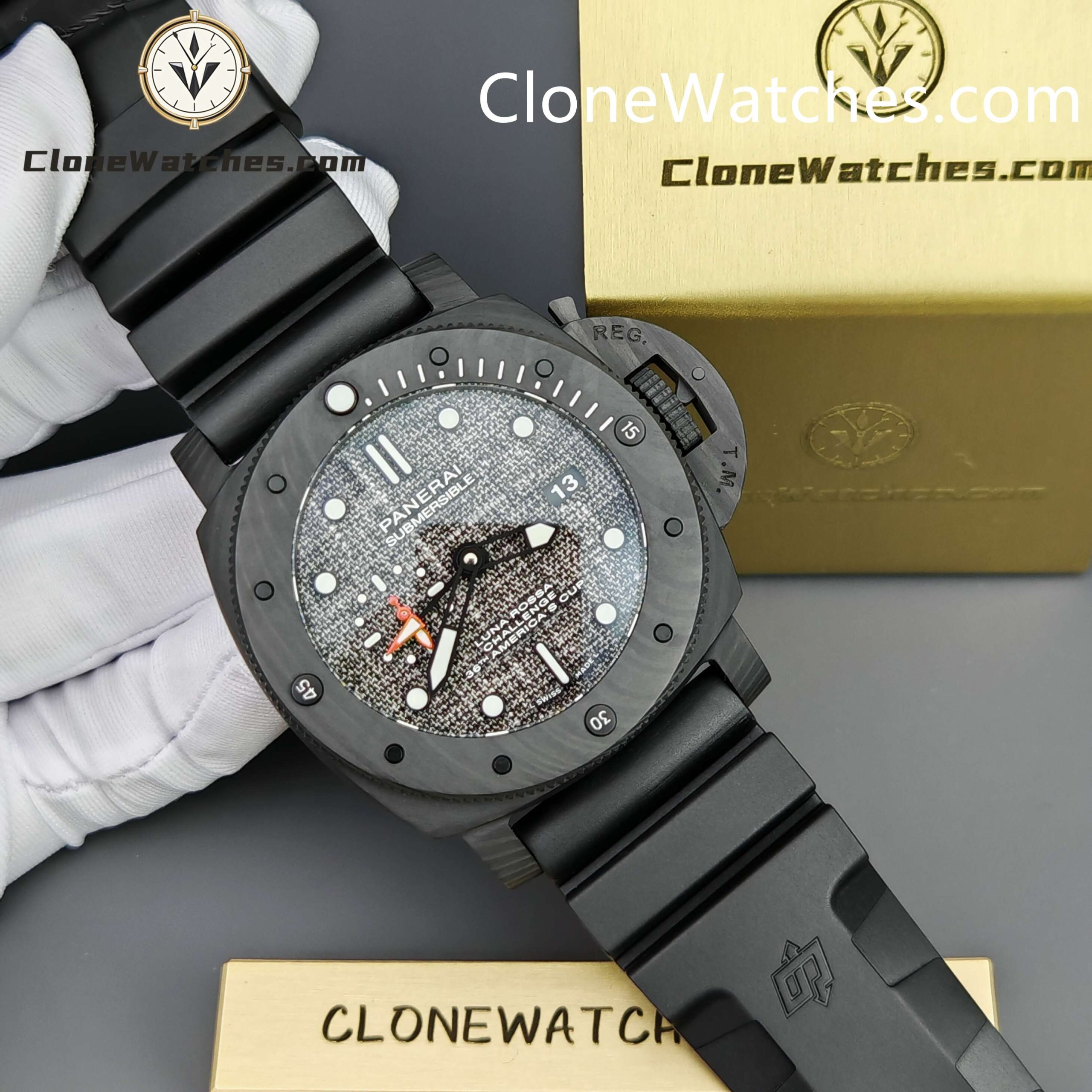 Panerai Super Clone Watches 1:1 Submersible Luna Rossa CarboTech GMT America’s Cup PAM 01039