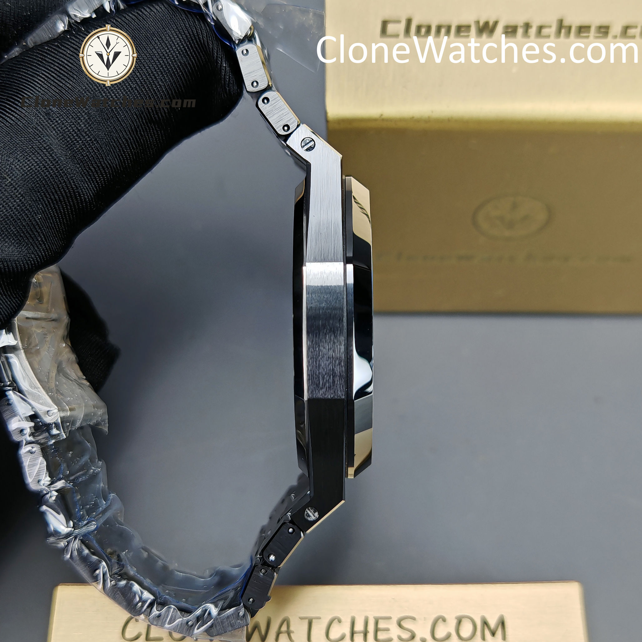 Audemars Piguet Super Clone Watches 1:1 Royal Oak 15400 Black Ceramic Black Dial
