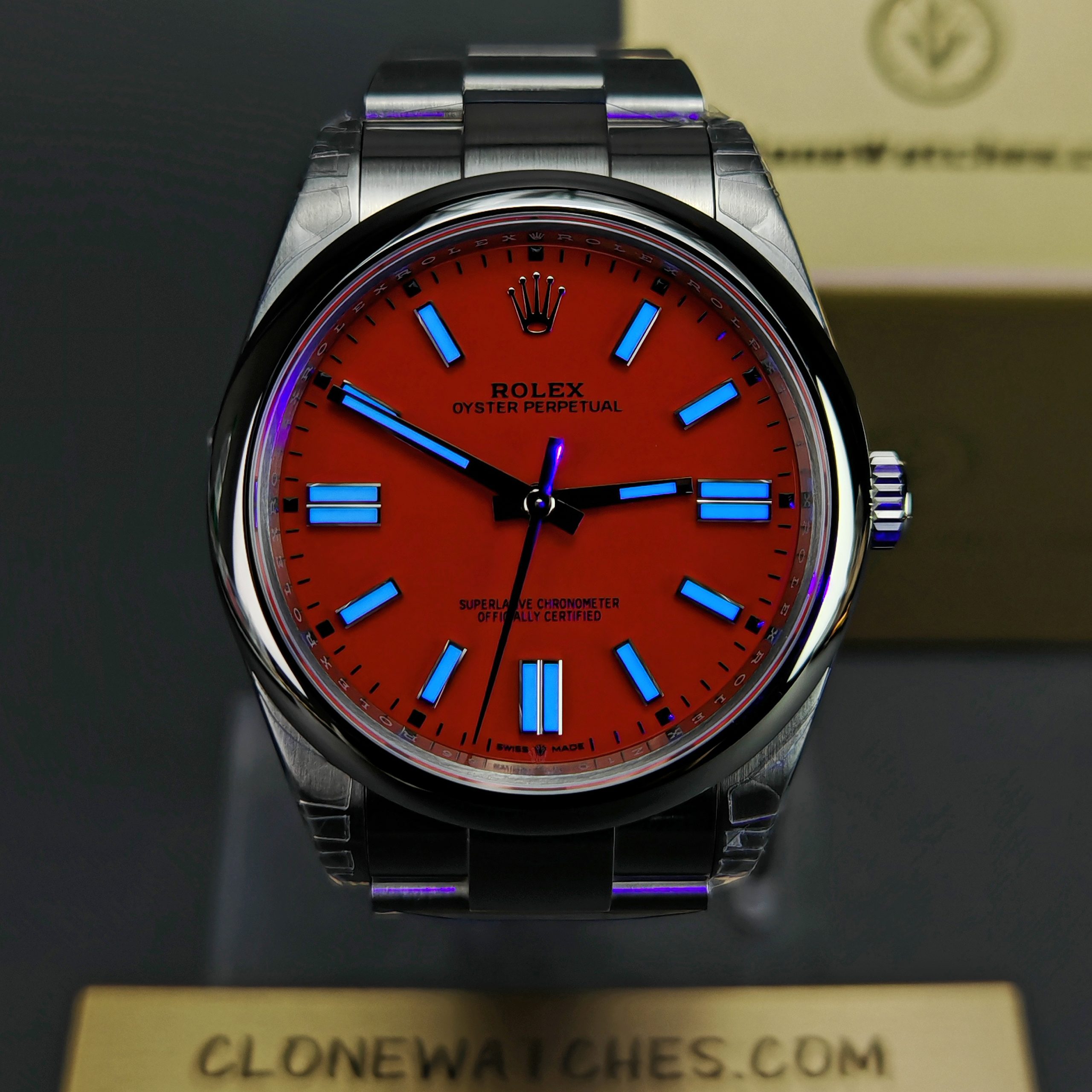 Rolex Super Clone Watches 1:1 Oyster Perpetual Red Dial 41mm M124300 3230 Movement