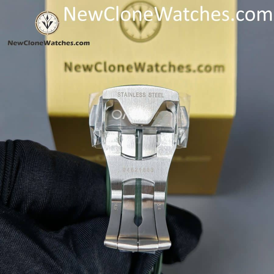 OMEGA Super Clone Watches 1:1 Seamaster Planet Ocean 600m 215.32.44.21.06.001 43.5MM
