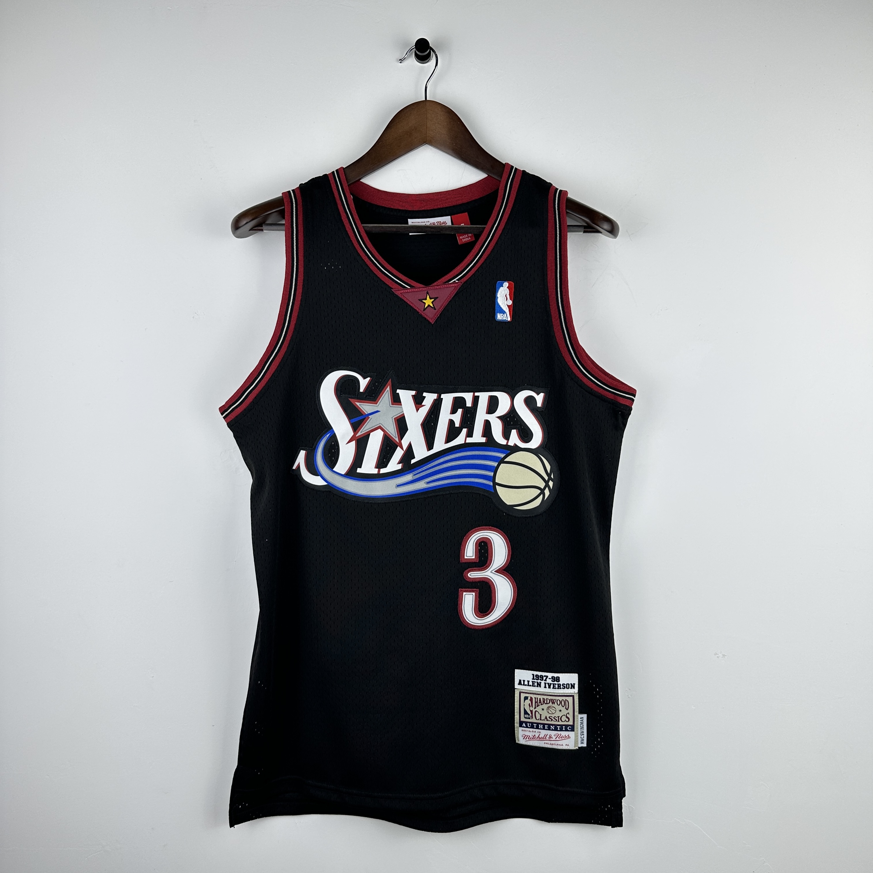 Embroidered MN Retro Jersey 76ers 97/98 Season Big Star Black No. 3 Iverson