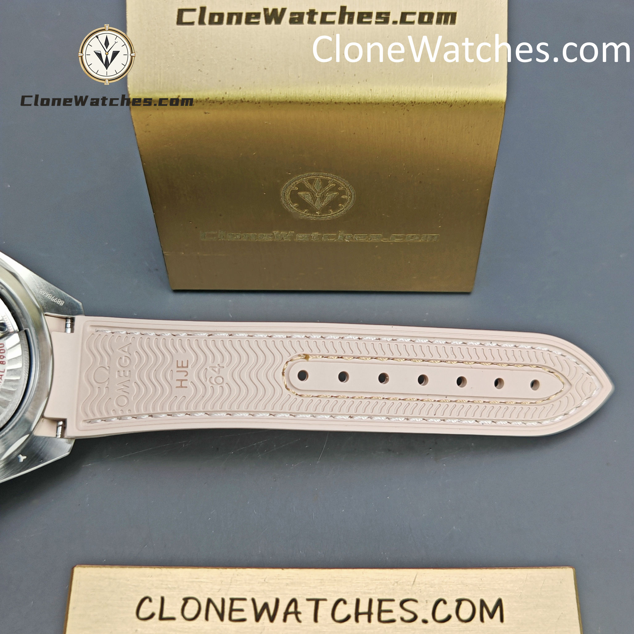 OMEGA Super Clone Watches 1:1 Seamaster Planet Ocean 600m 215.32.44.21.09.001 43.5MM