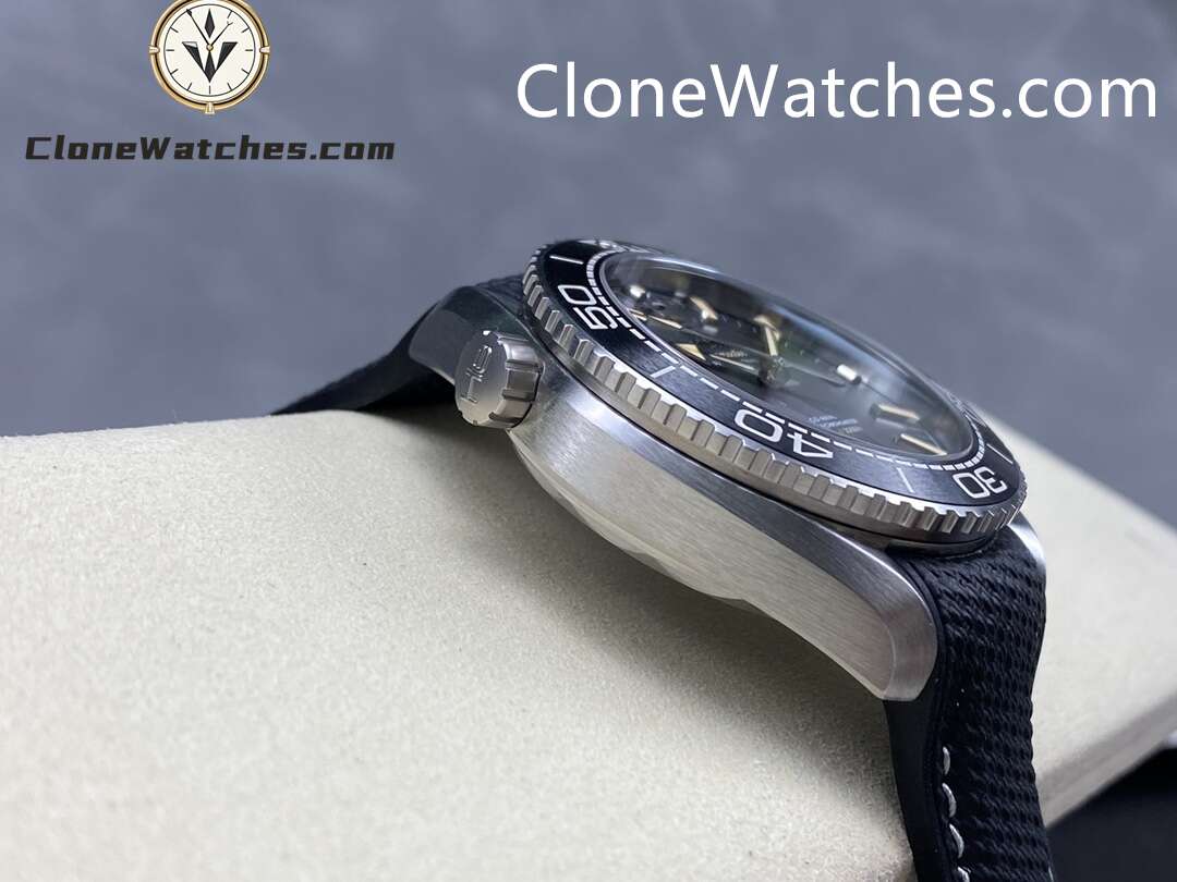 OMEGA Super Clone Watches 1:1 Seamaster Planet Ocean 600m 215.32.44.21.01.002 43.5MM