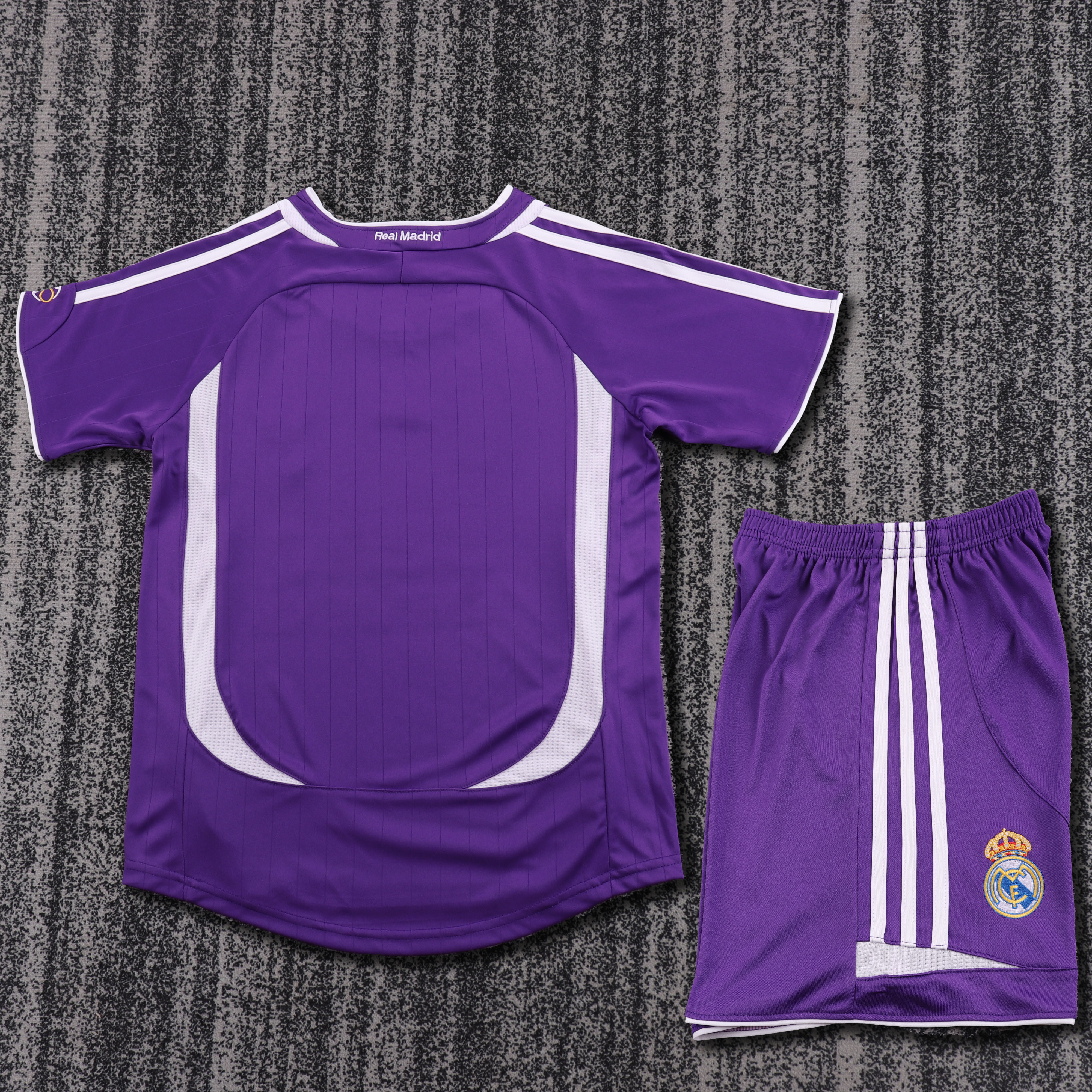 2006-07 Real Madrid Away Retro Children's Jersey Set - Fans Edition