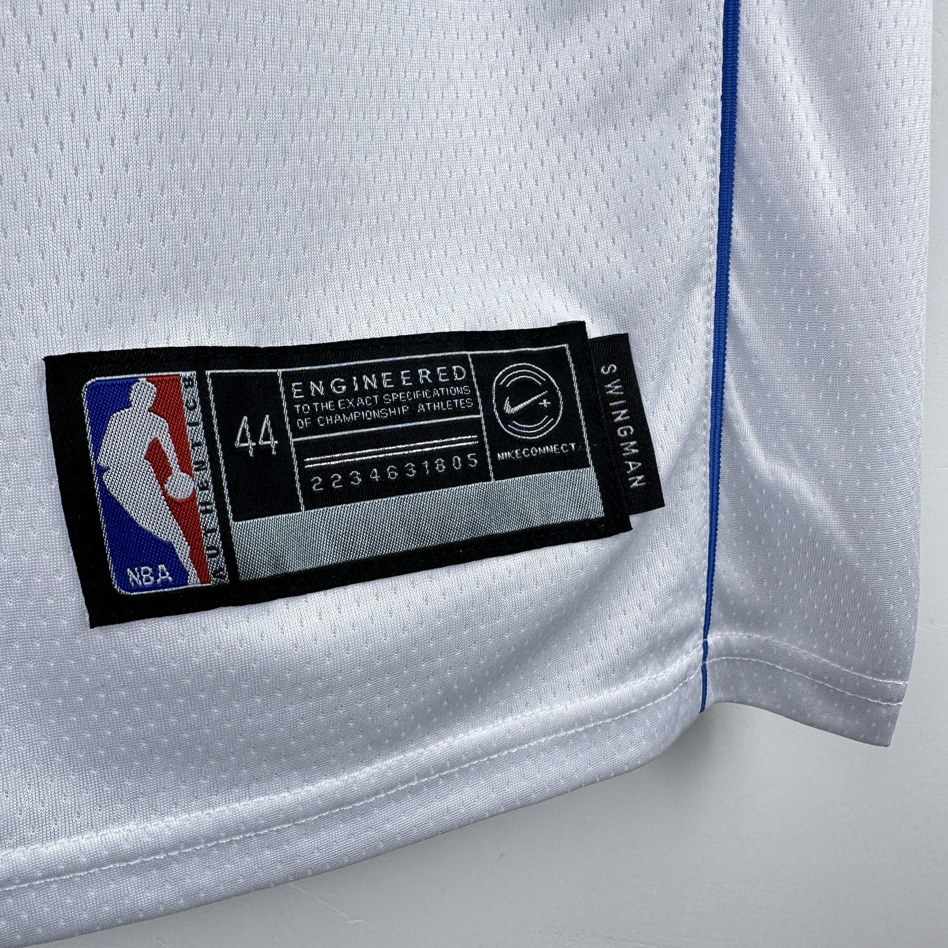 Embroidery Mavericks White No. 11 Irving