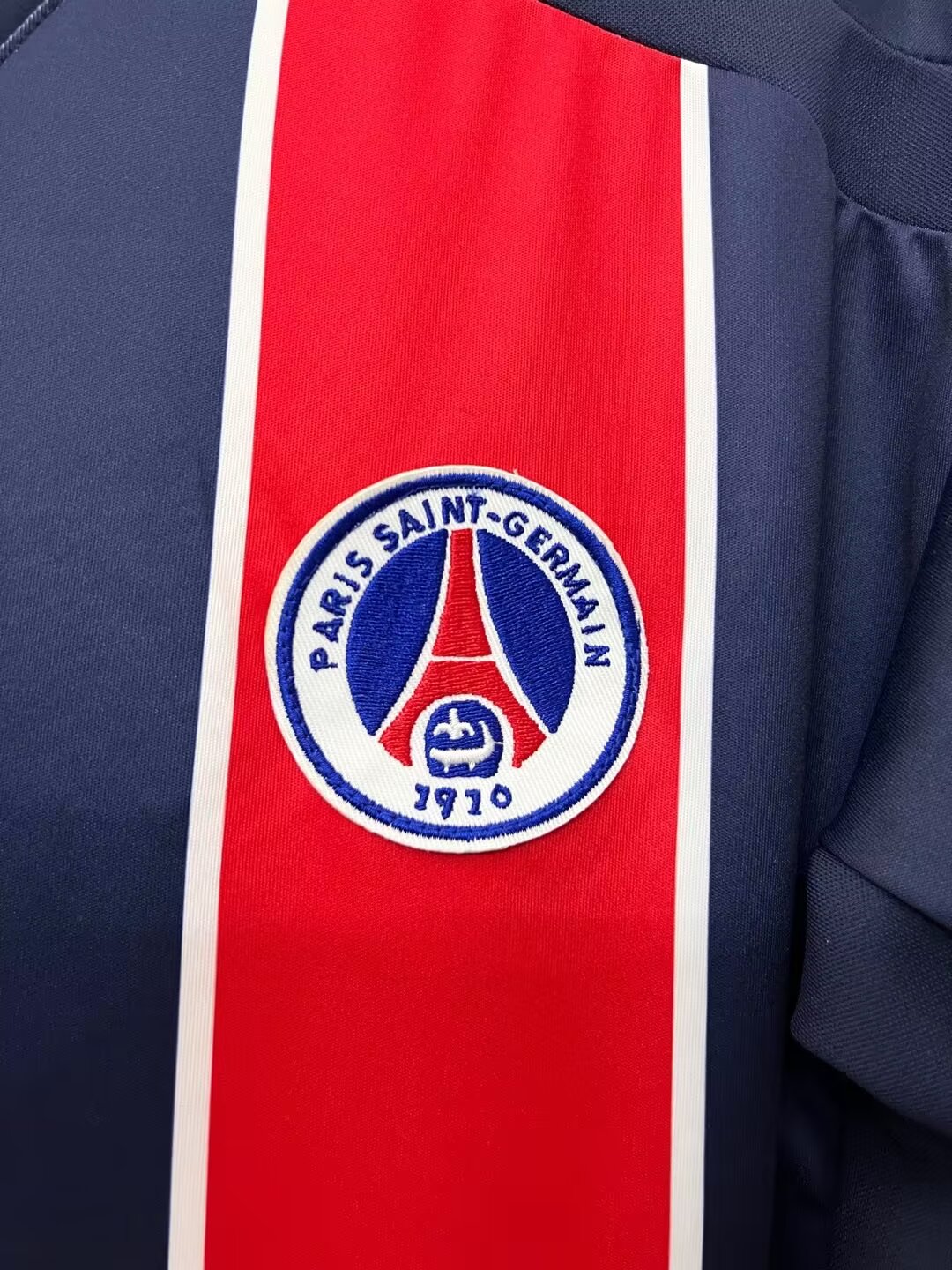 2002/2003 Paris home jersey