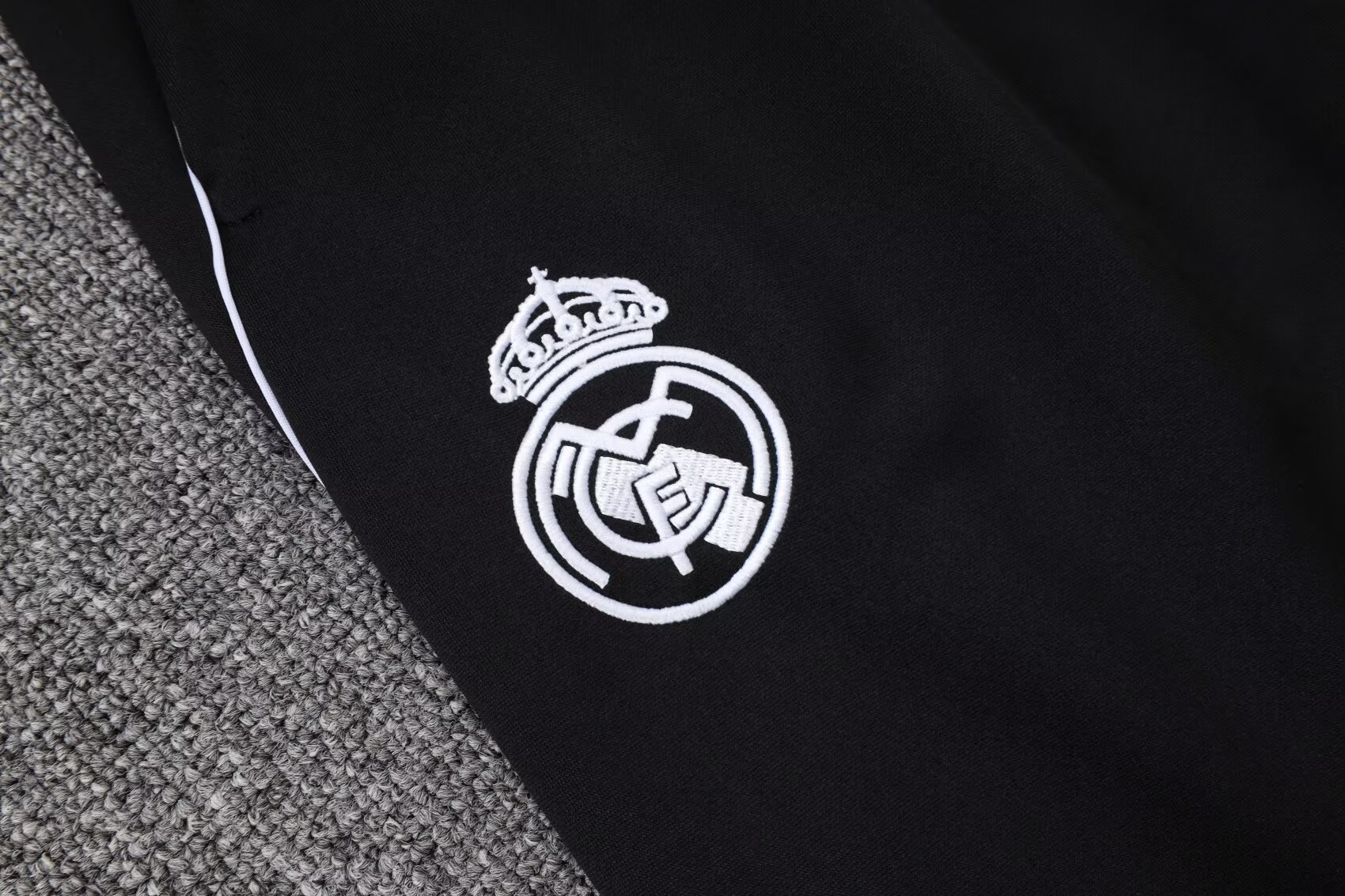 2025/26 Real Madrid Black Jacket Tracksuit