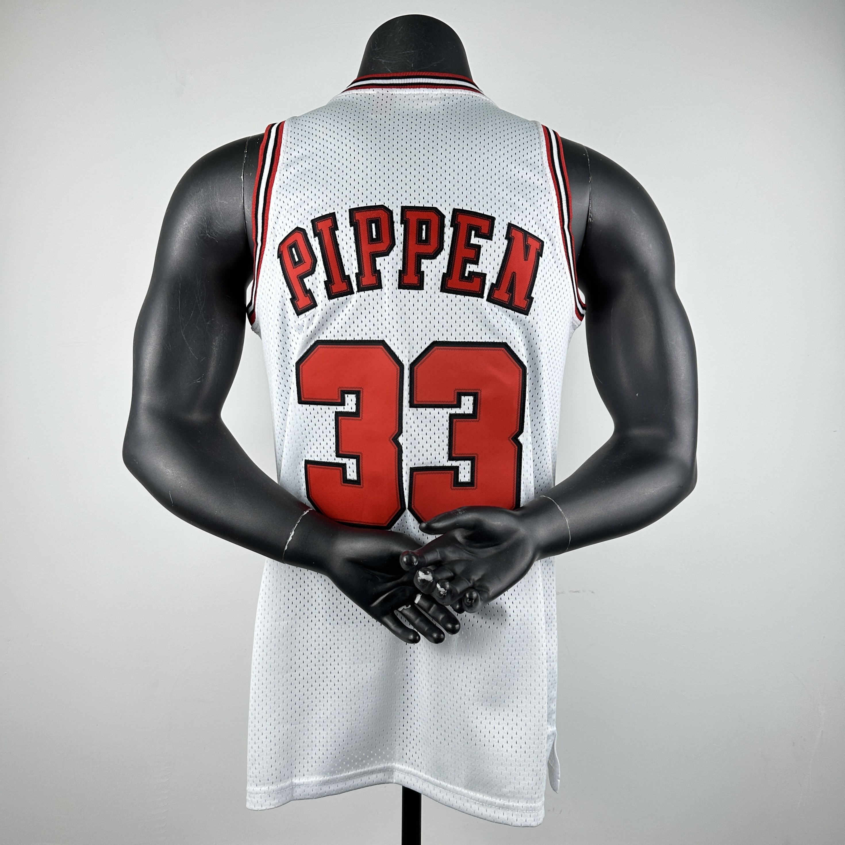Embroidered MN retro jersey, Chicago Bulls 97/98 season, white, No. 33, Scottie Pippen