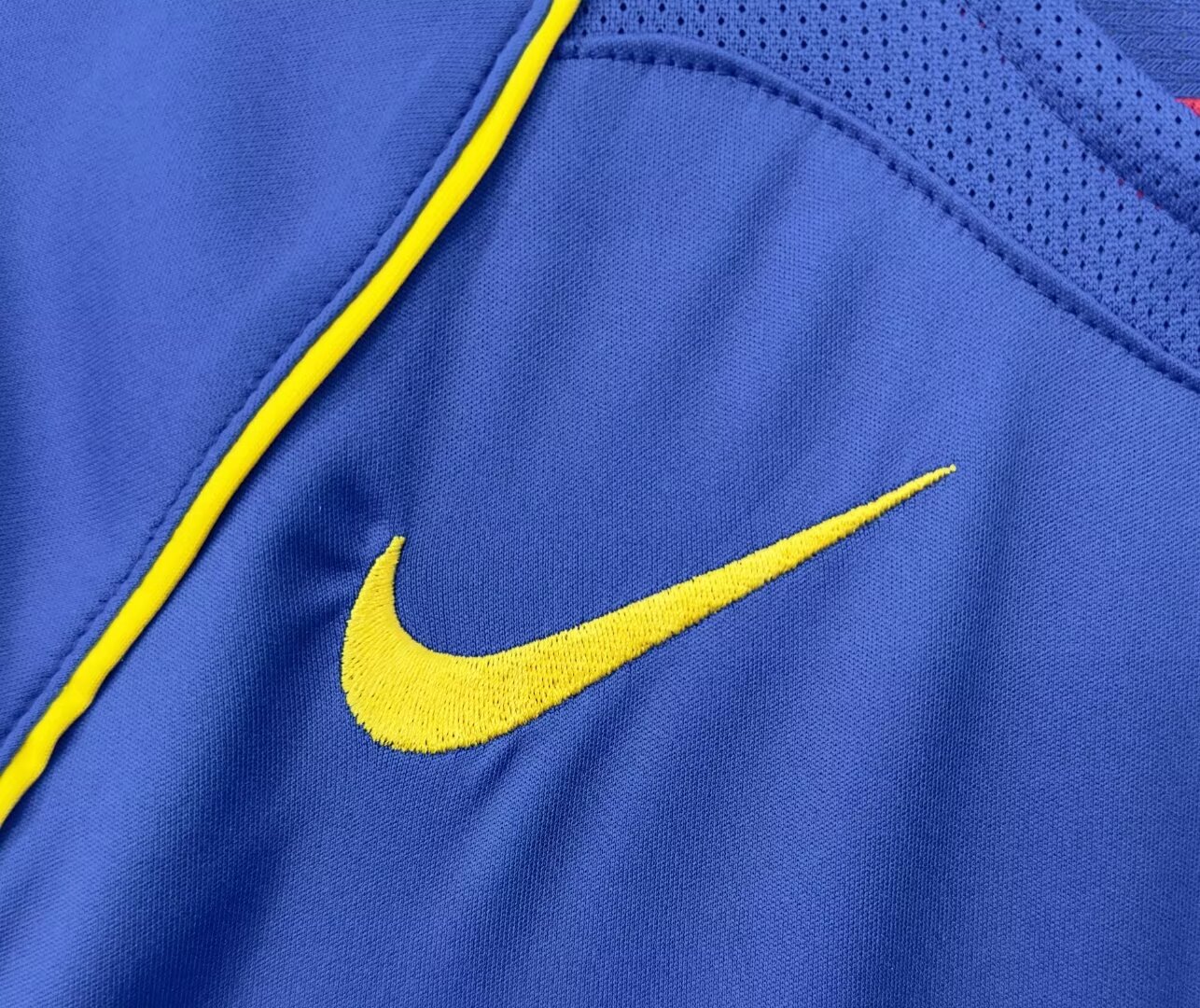 2004/05 Arsenal Away Retro Jersey