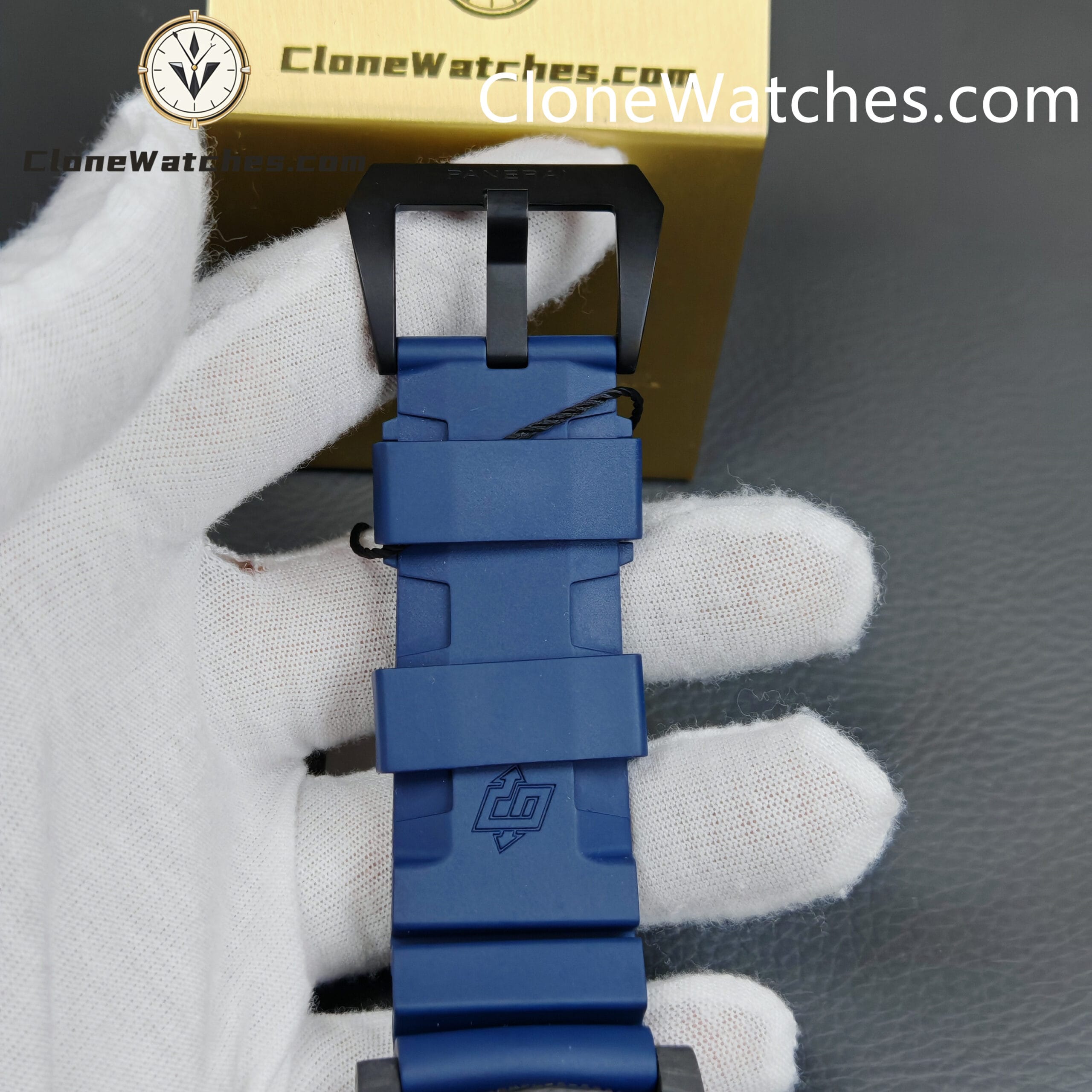 Panerai Super Clone Watches 1:1 Submersible QuarantaQuattro CarbotechTM PAM01232