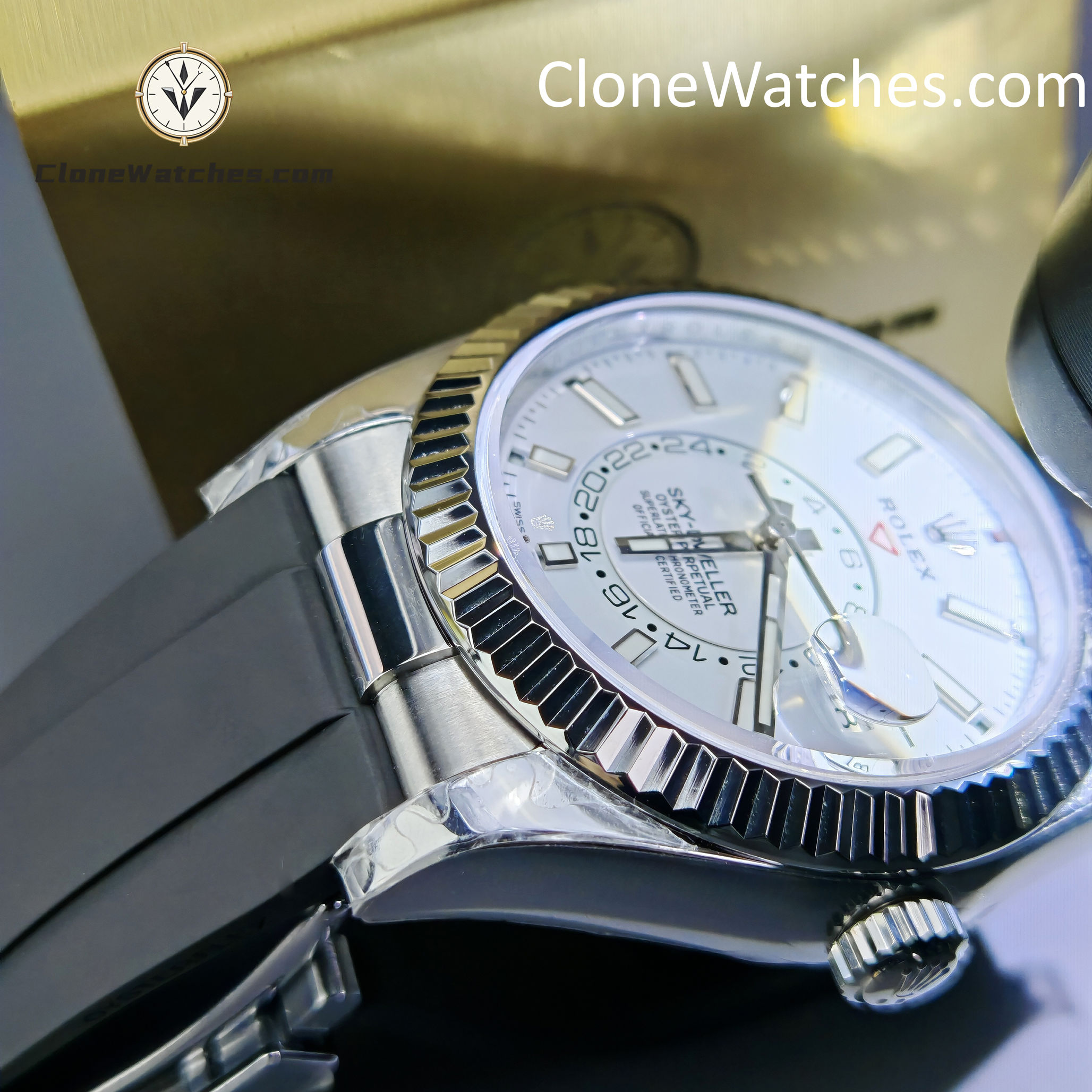 Rolex Super Clone Watch 1:1 Sky Dweller White Dial m336239-0003 42MM Rubber Strap