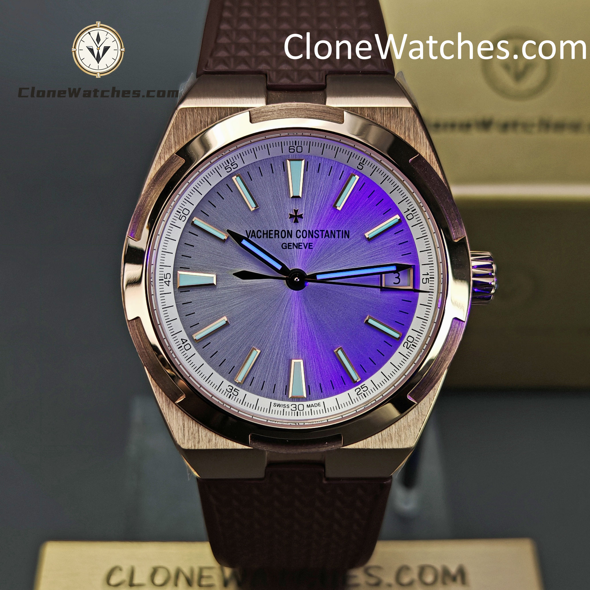 Vacheron Constantin Super Clone Watches 1:1 Overseas Rose Gold 4500V/000R-B127 White Dial