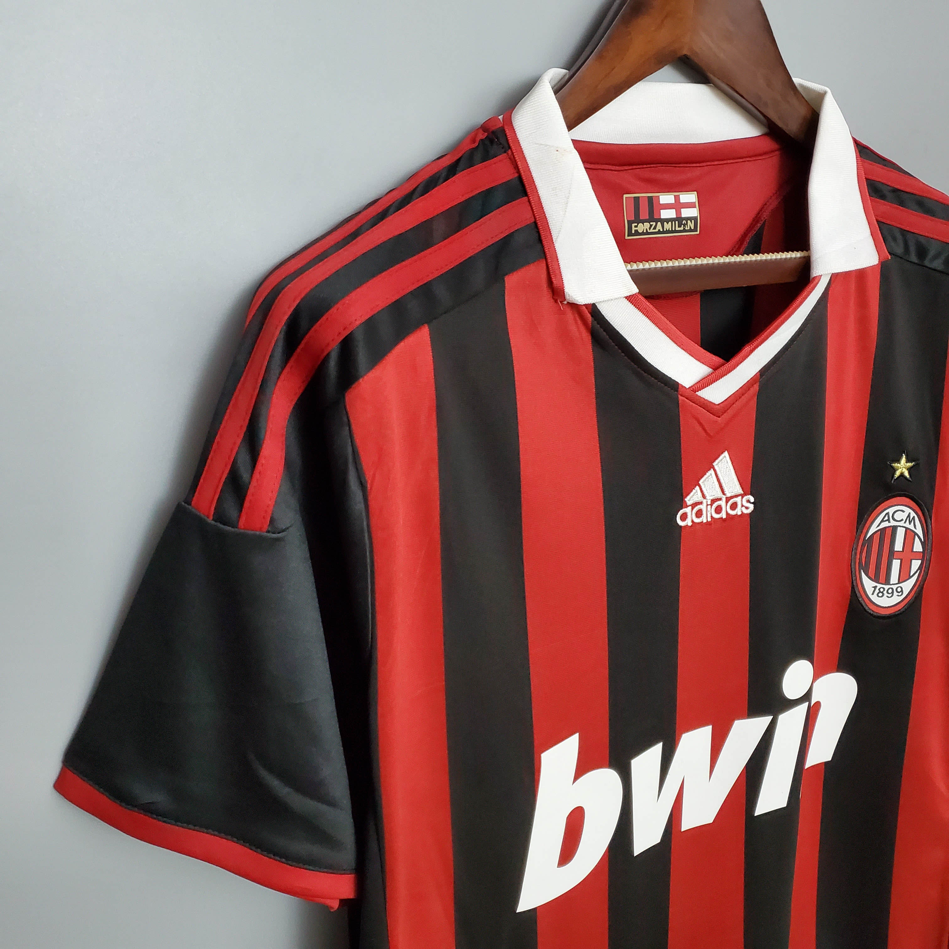 2009/2010 Retro AC Milan Home Football Shirt 1:1 Thai Quality - Fans Edition