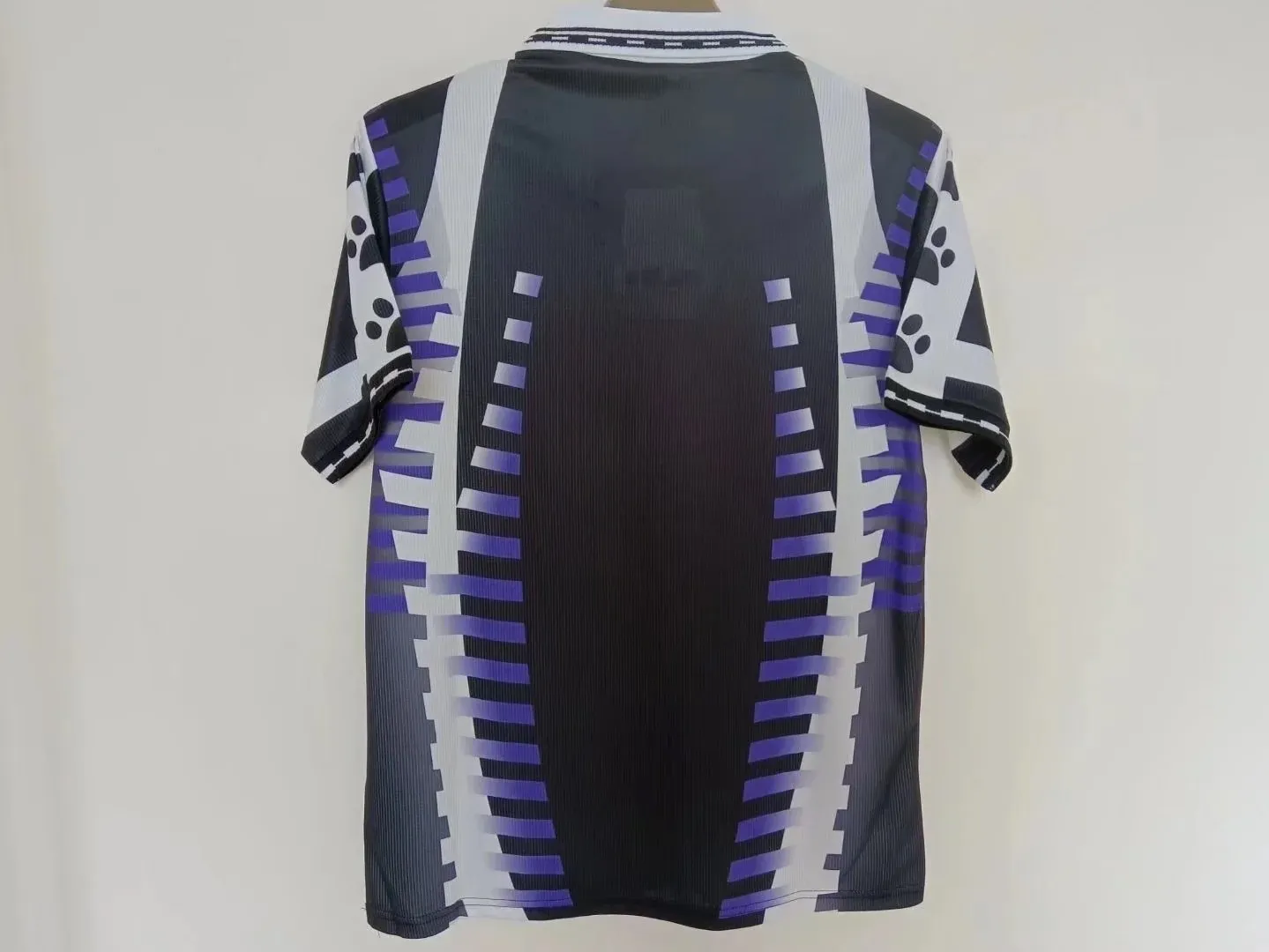 1997/98 Real Madrid third retro jersey