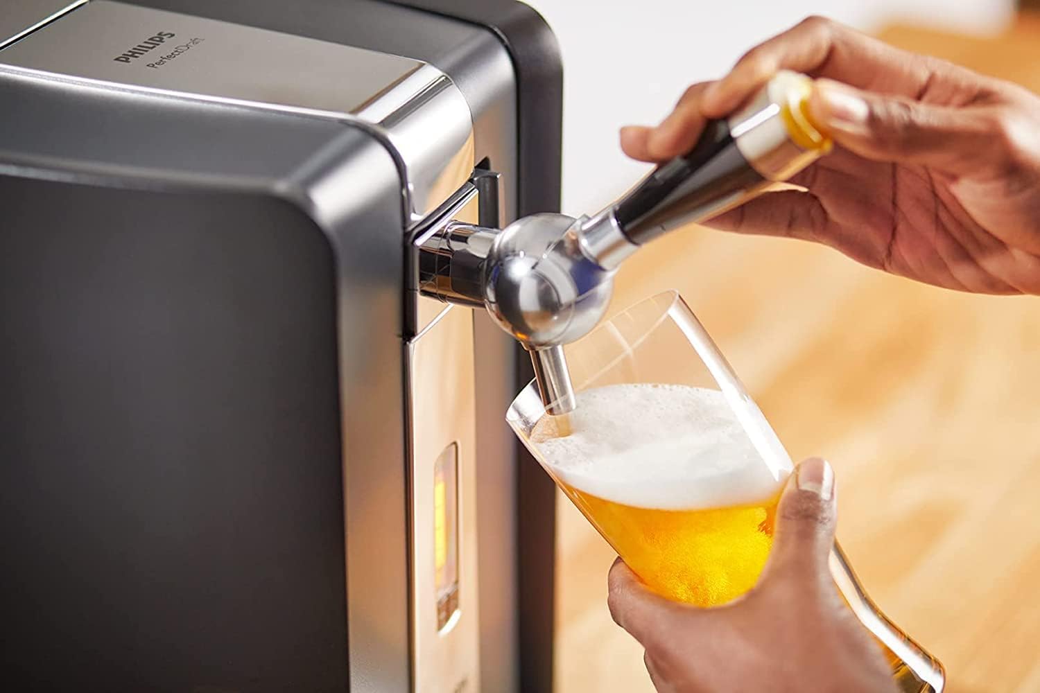 Tireuse bière avec fût 6 L refroidissement 3°C écran LED fraîcheur 30 jours