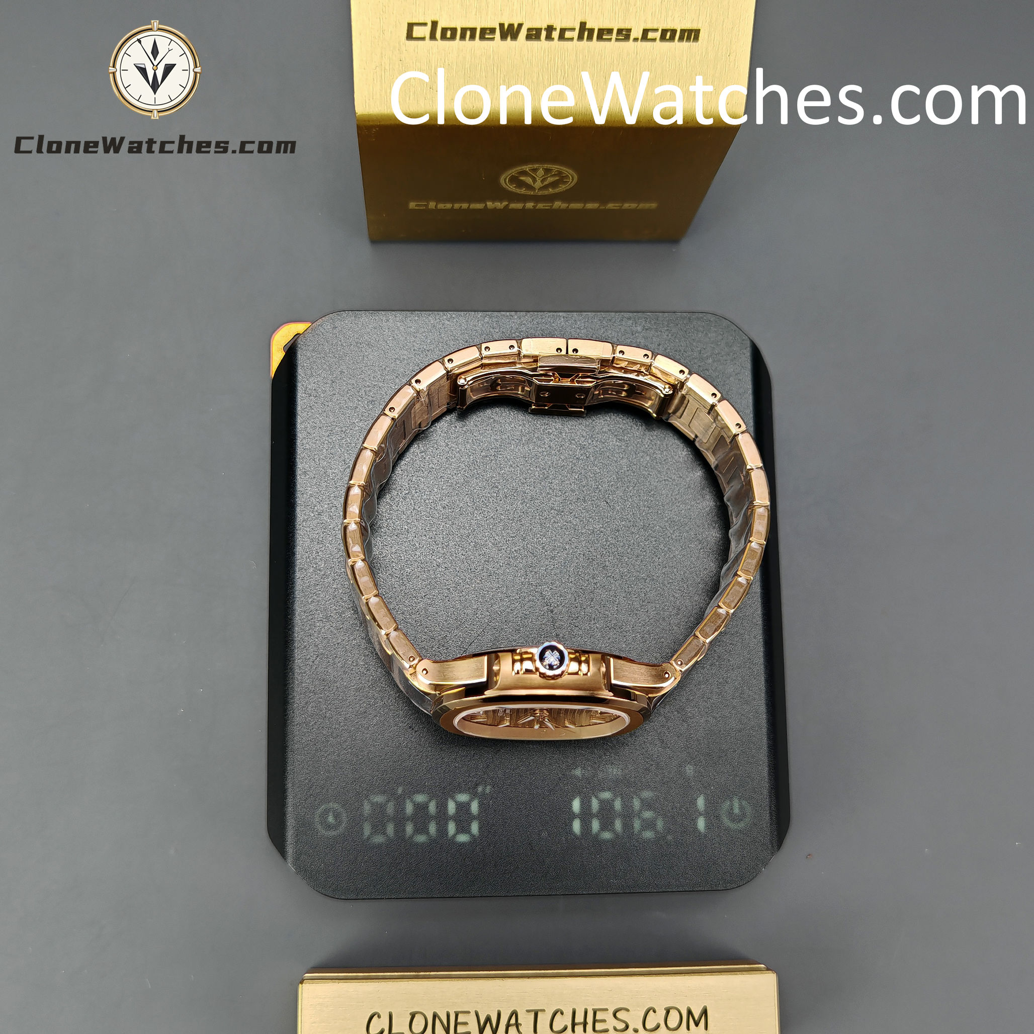 Patek Philippe Super Clone Watches 1:1 Nautilus Rose Gold 7118/1R-010 35.2 mm