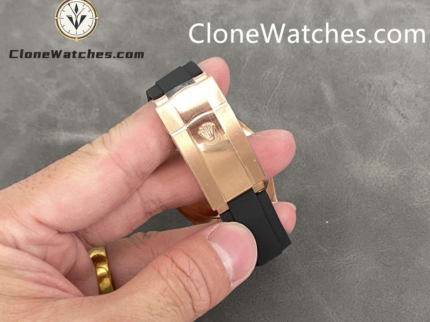 Rolex Super Clone Watch 1:1 Sky Dweller Rose Gold White Dial m336235-0003 42MM Rubber Strap