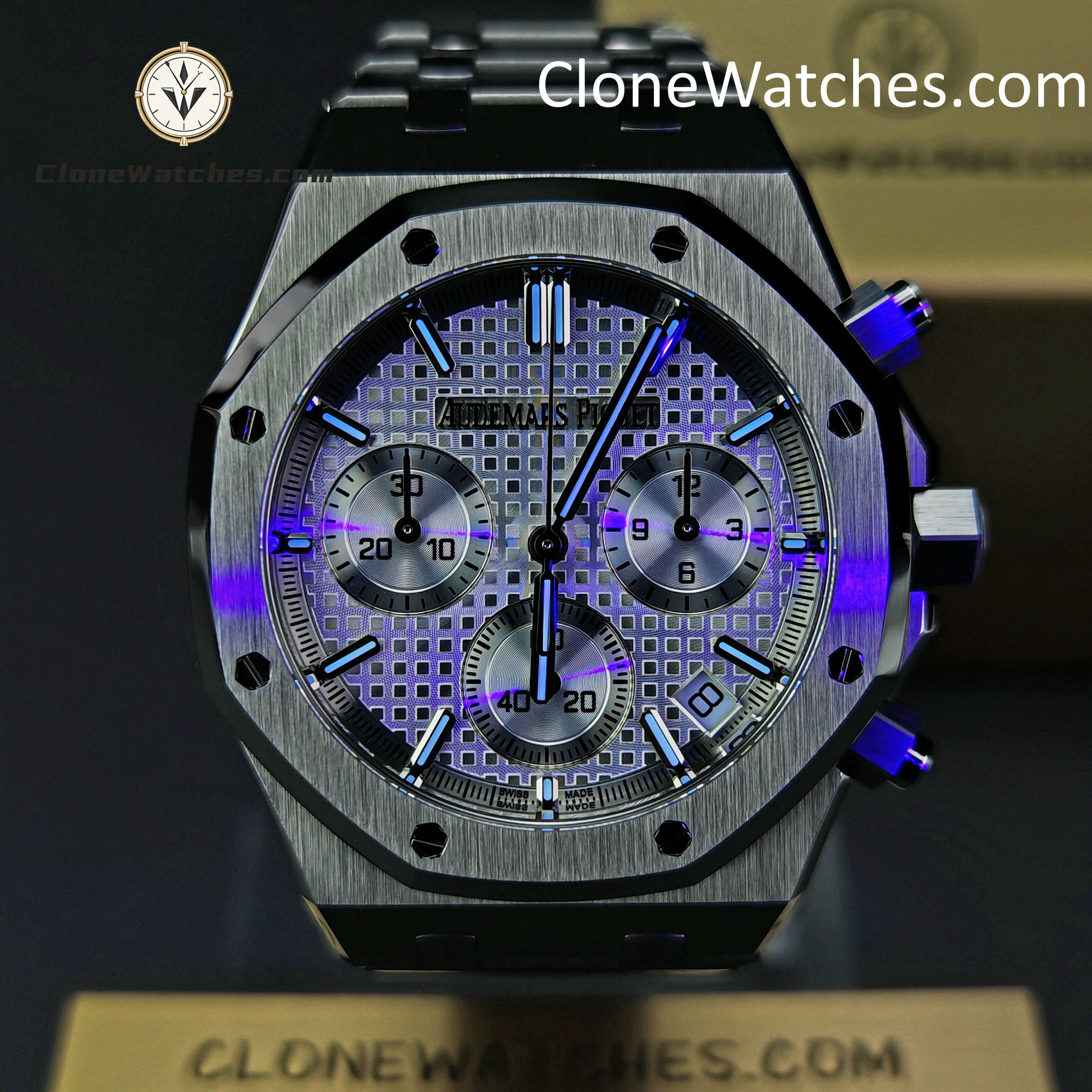 Audemars Piguet Super Clone Watches 1:1 Royal Oak White Dial 26240 Selfwinding Chronograph