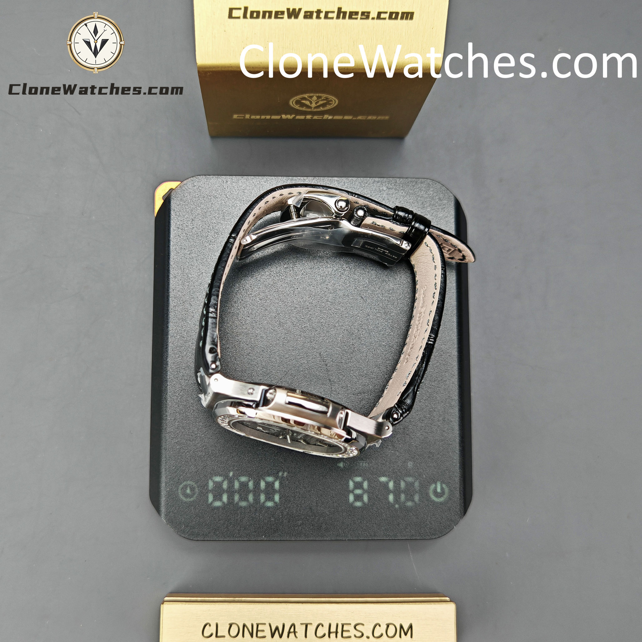 Patek Philippe Super Clone Watches 1:1 Nautilus 5712 Gray Dial Diamond Bezel