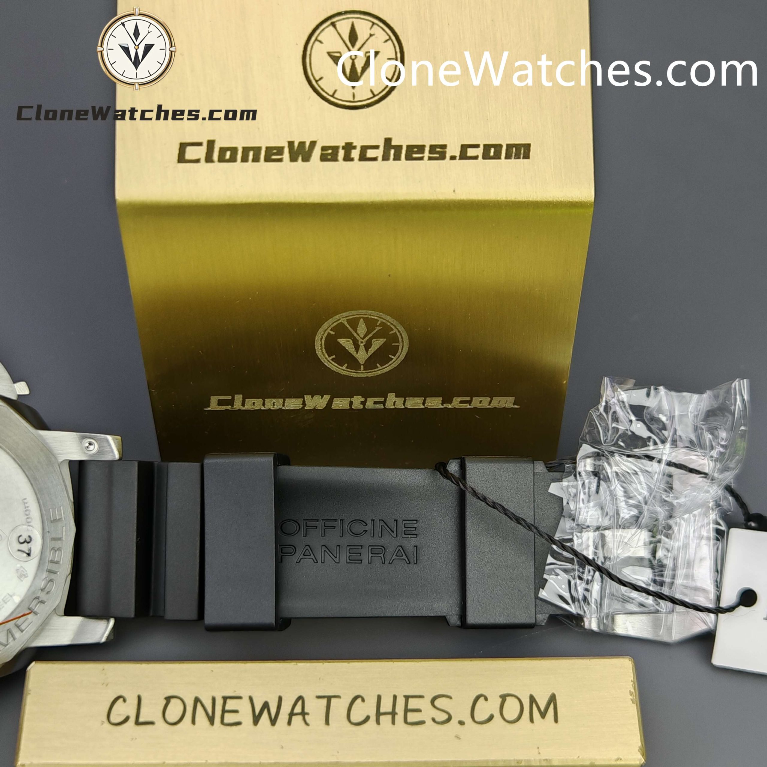 Panerai Super Clone Watches 1:1 Submersible PAM02223 White Dial