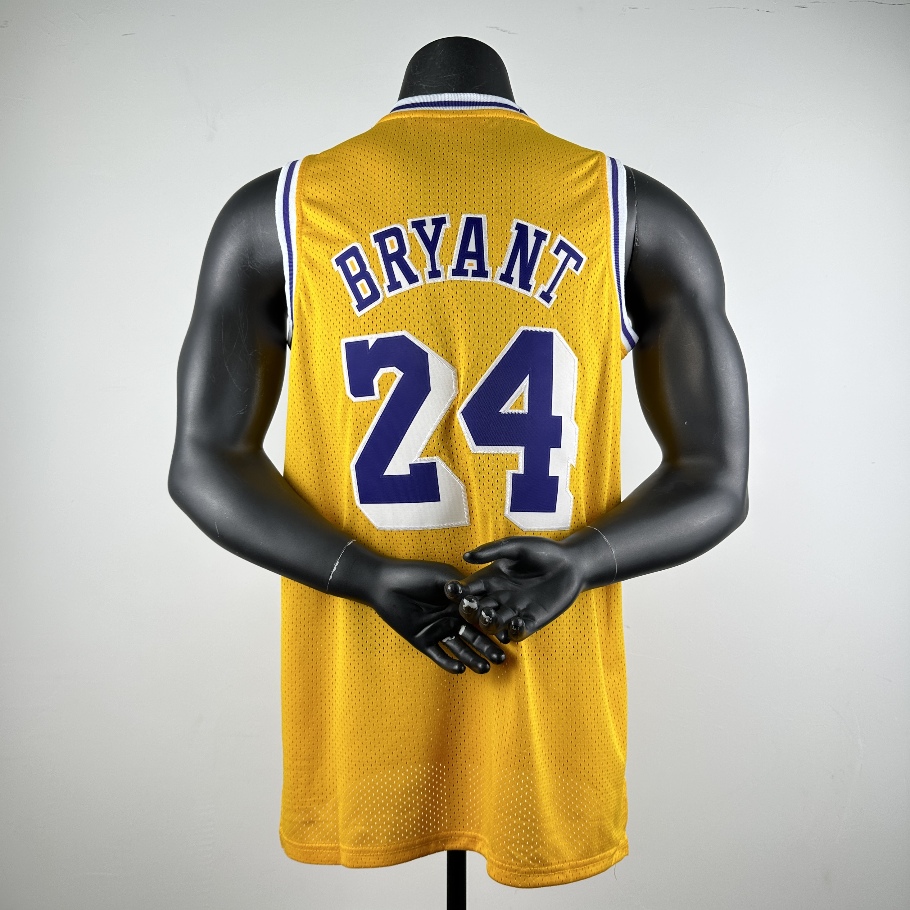 Embroidered MN Retro Jersey Lakers 07/08 Season Crew Neck Yellow No. 24 Kobe