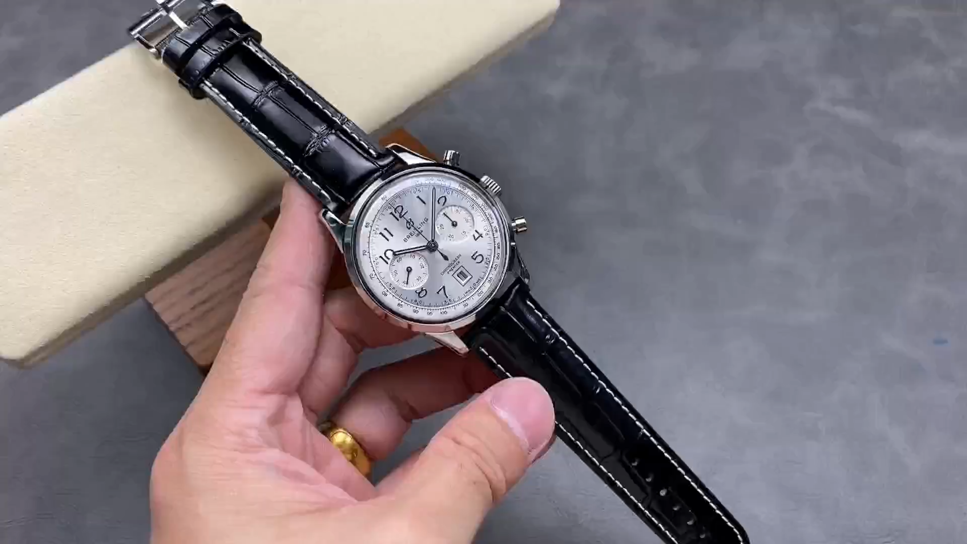 Breitling Premier B09 Silver Dial 40 mm AB0930371G1P1 Replica